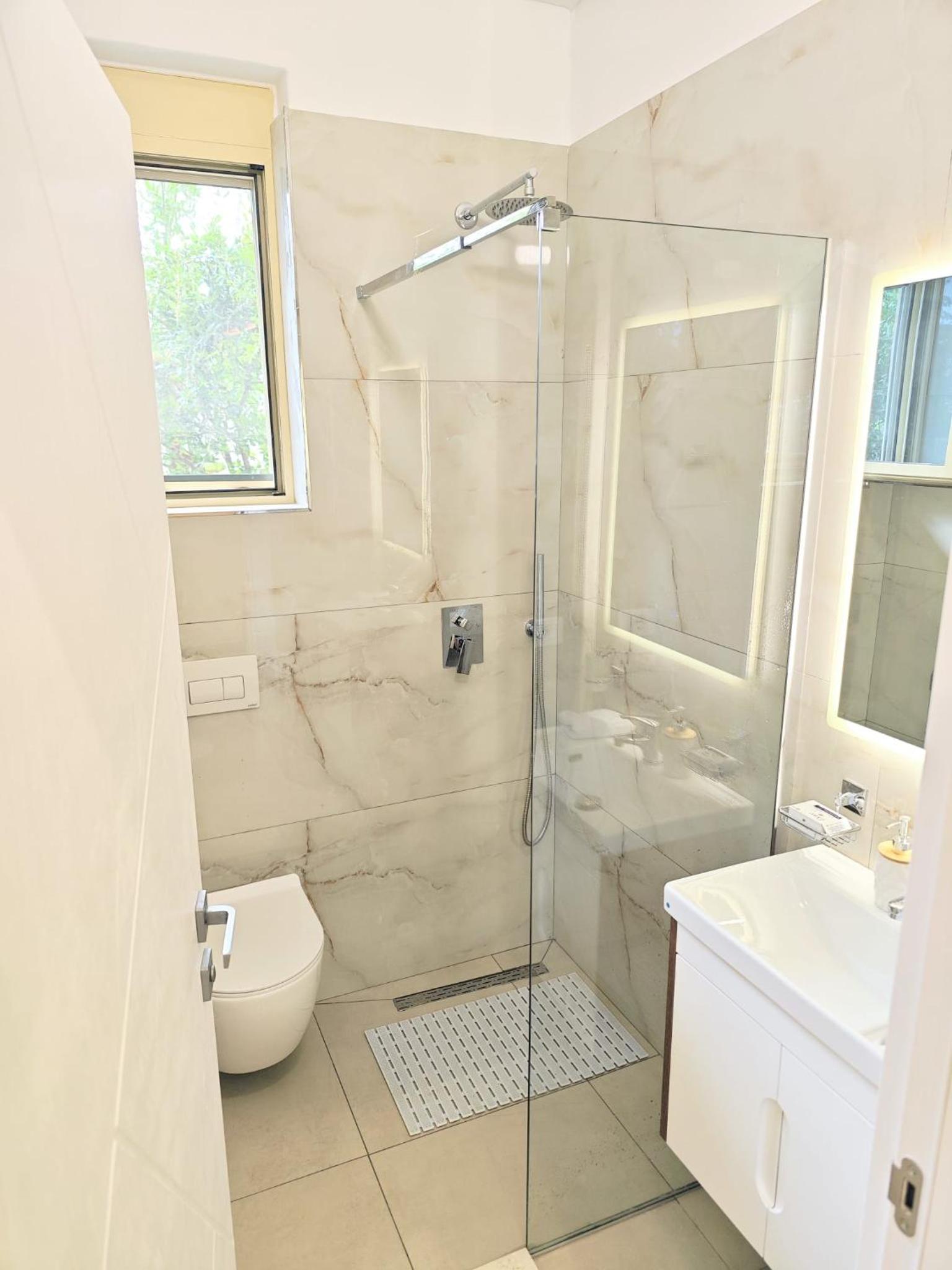 New Apartment close to Sea and Downtown