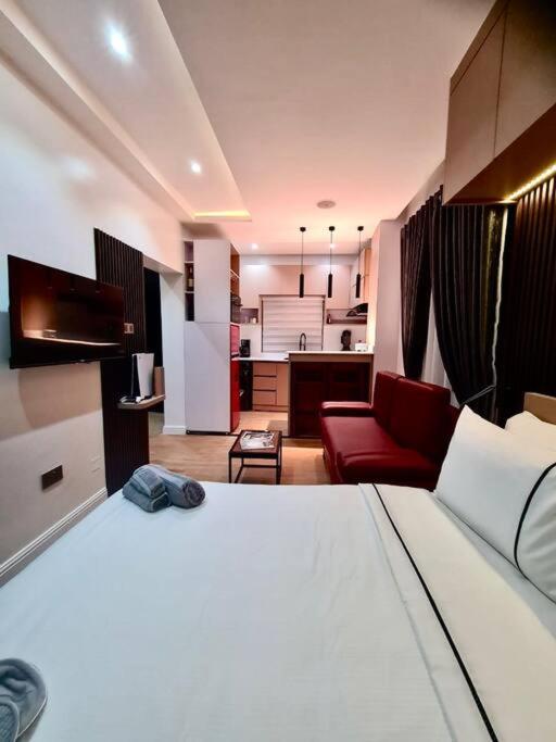 Luxury self-contained Studio Apt at Ikoyi, Lagos view 3