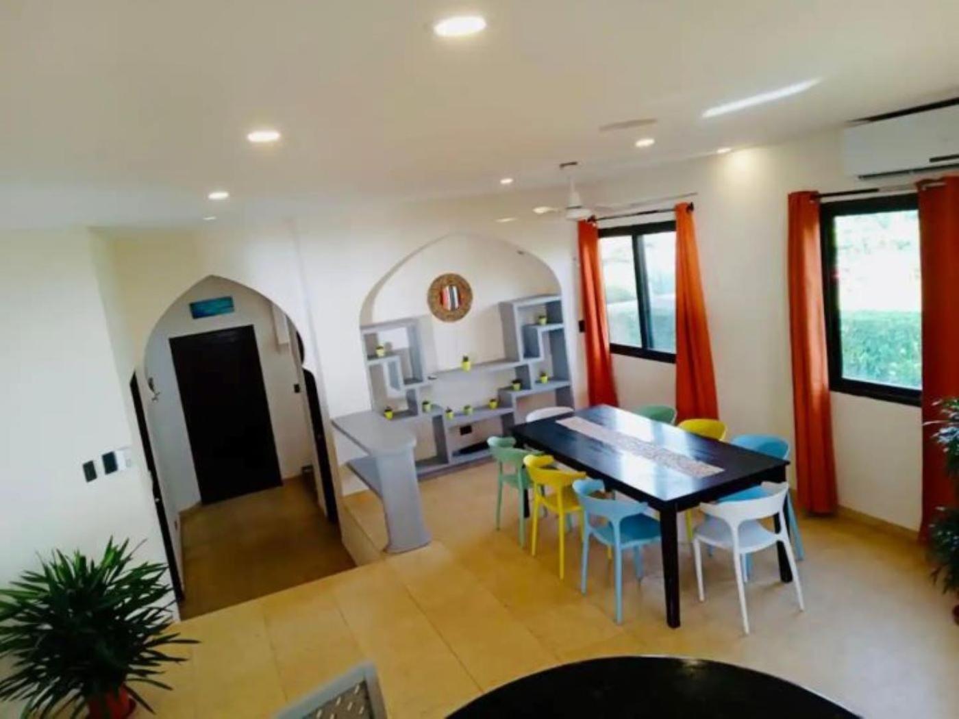Villa Frente al Mar con Piscina