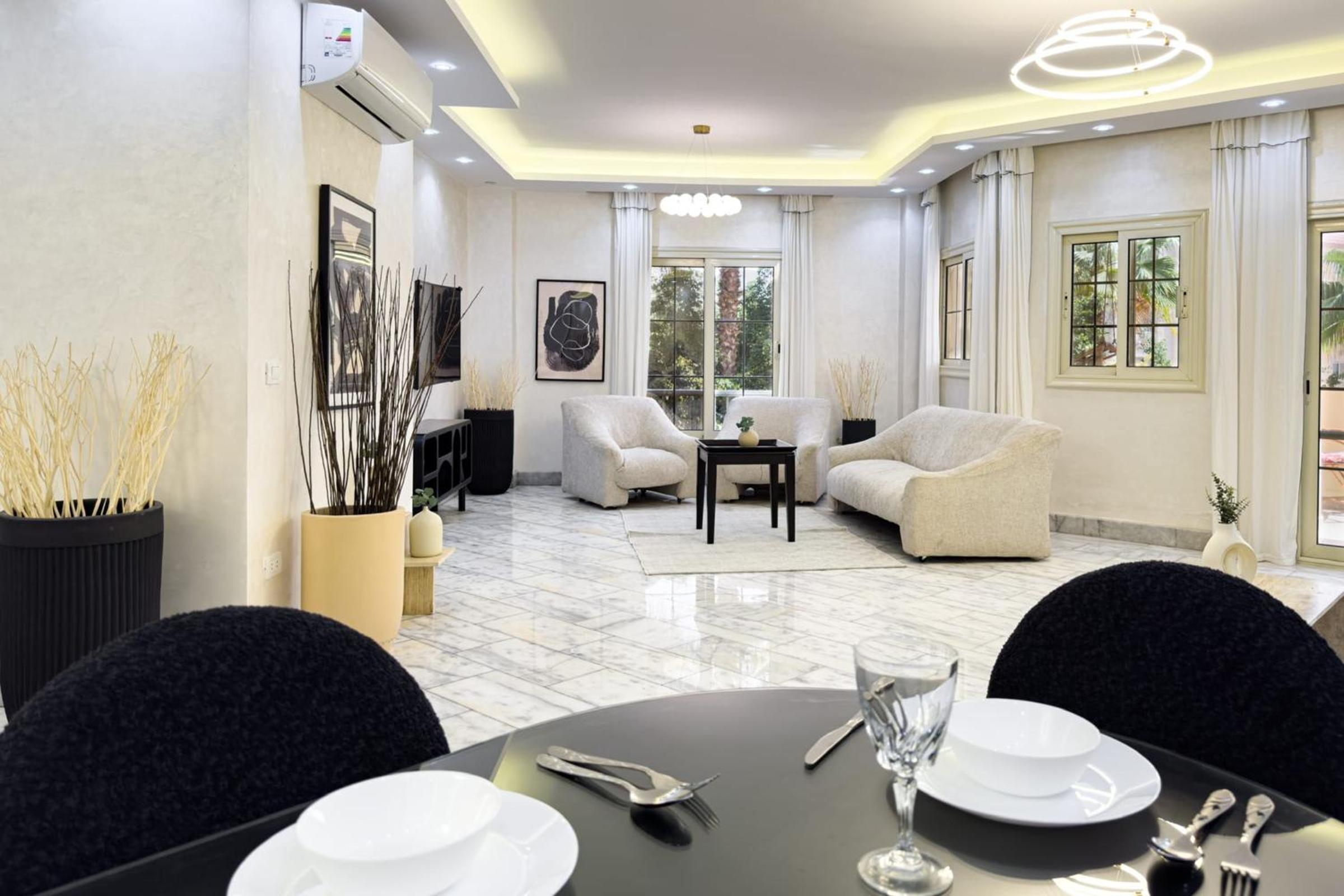 Comfy & Cozy 2BDR 15 Min from CAI Airport