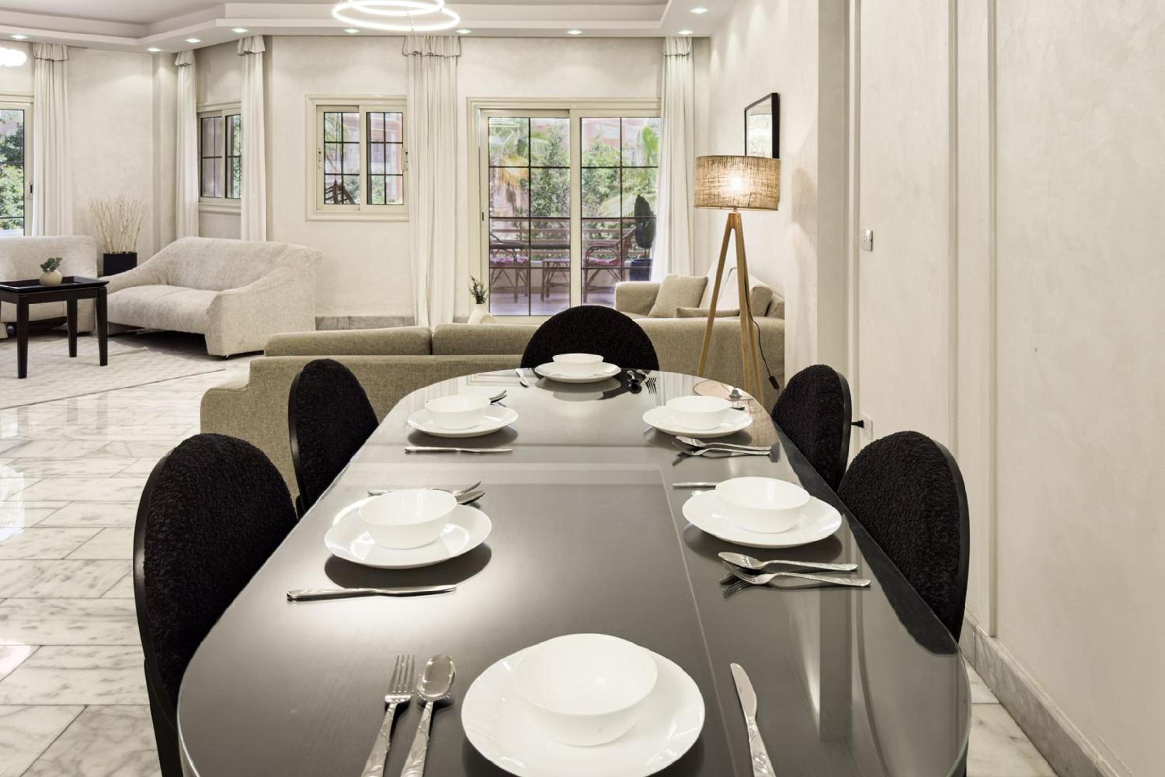 Comfy & Cozy 2BDR 15 Min from CAI Airport