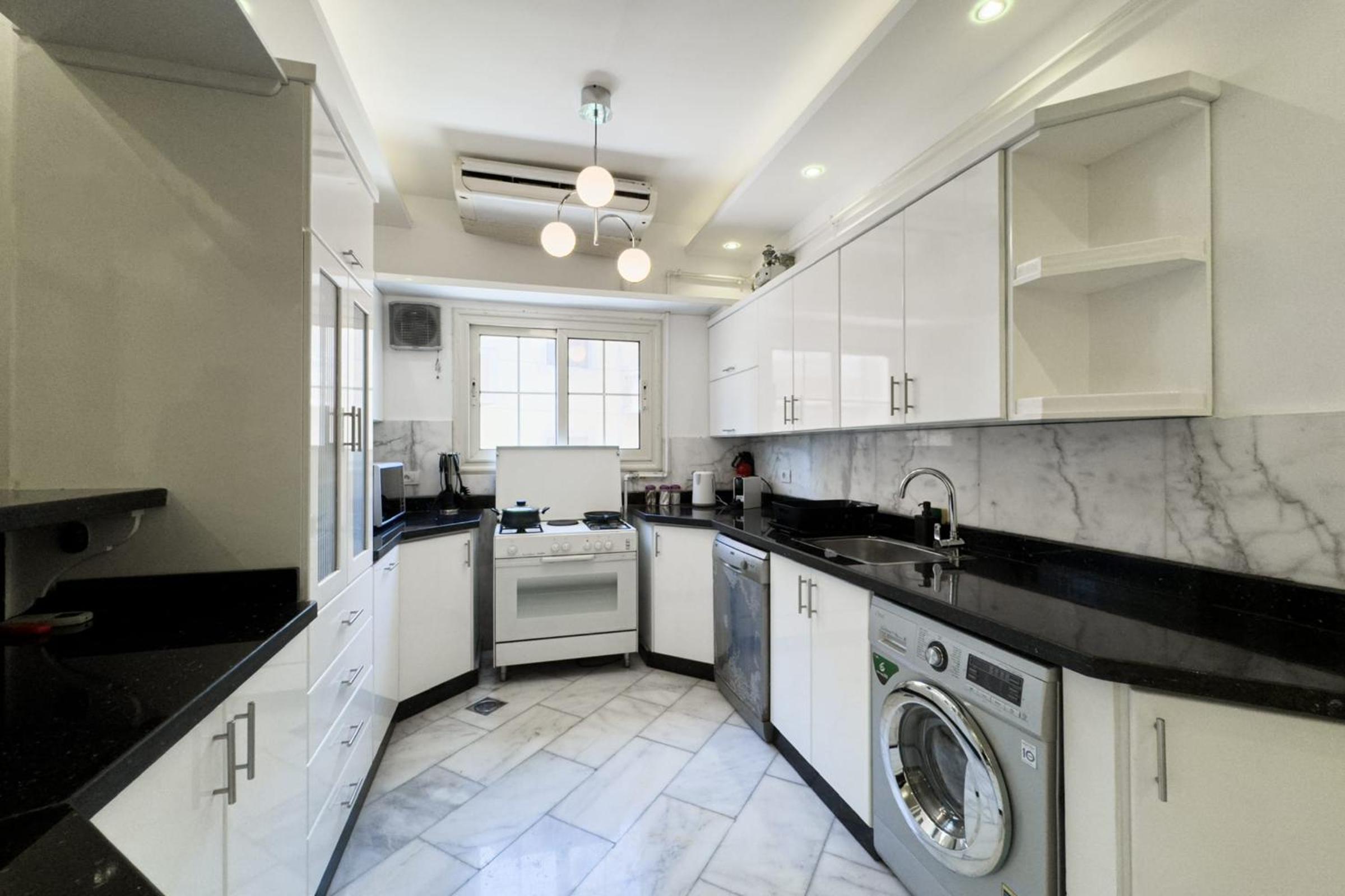 Comfy & Cozy 2BDR 15 Min from CAI Airport