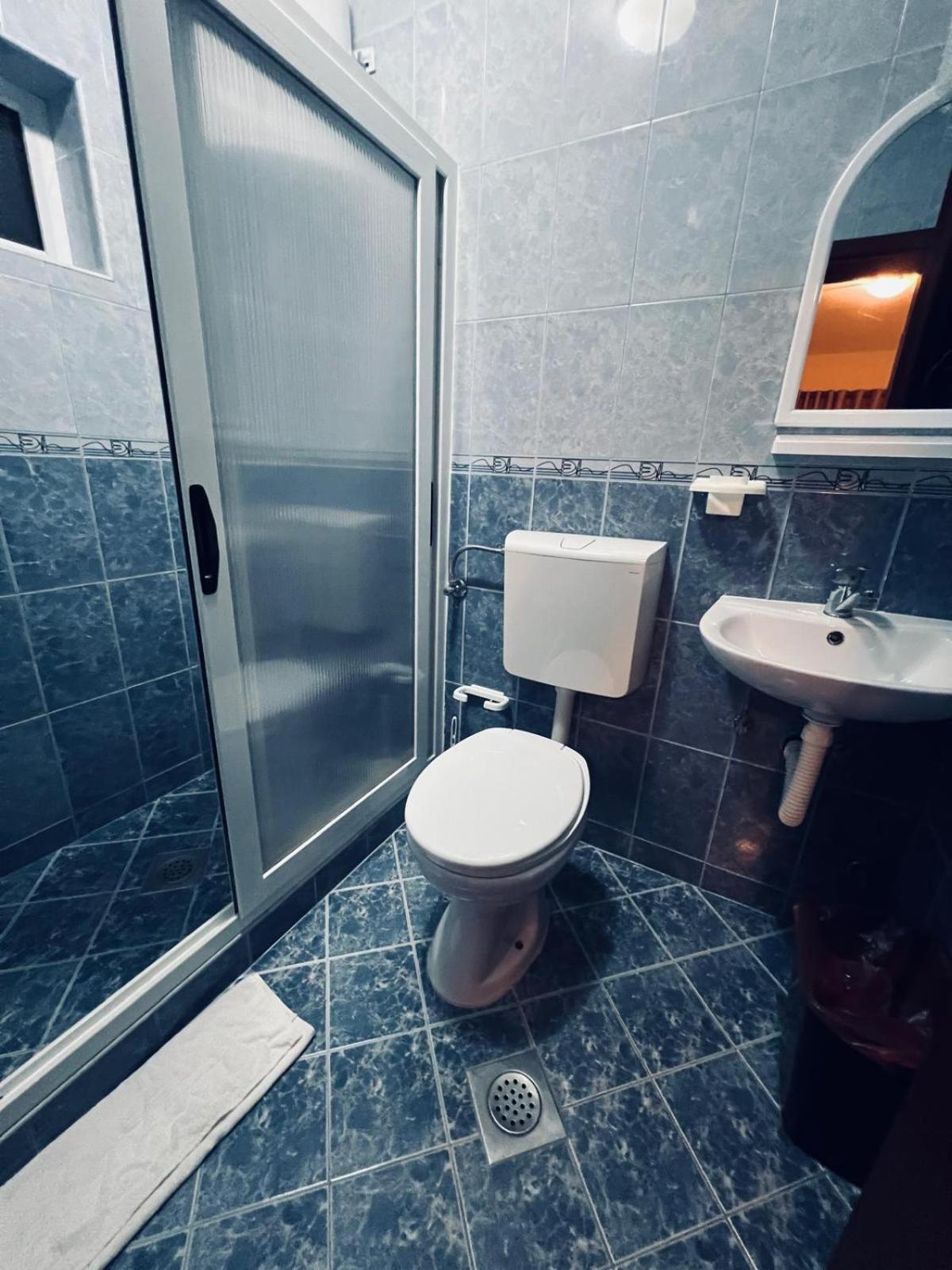Photo 32
