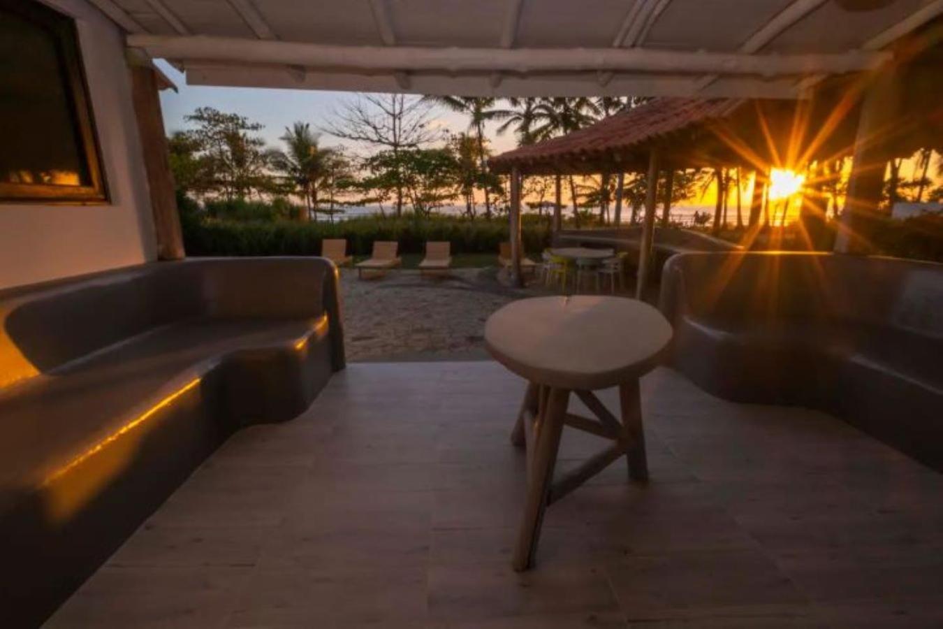 Villa Frente al Mar con Piscina