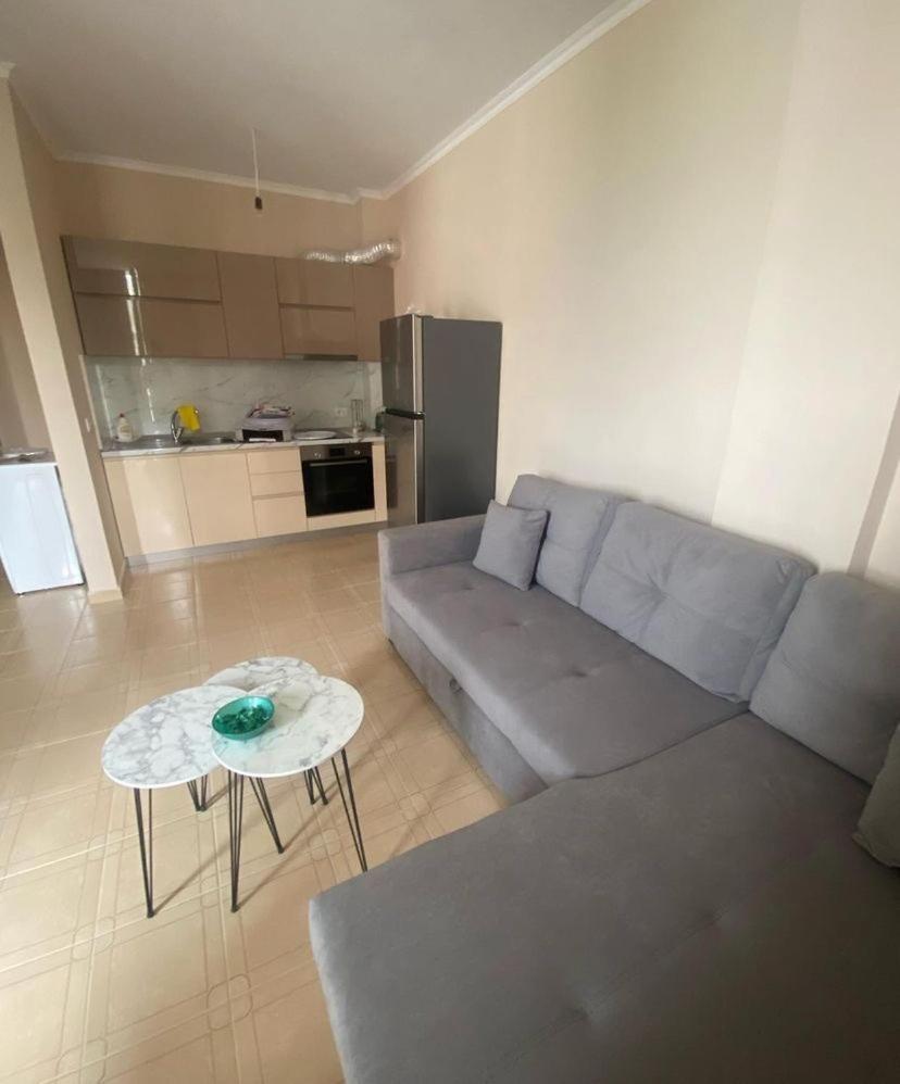 Comfort apartment near Golemi beach