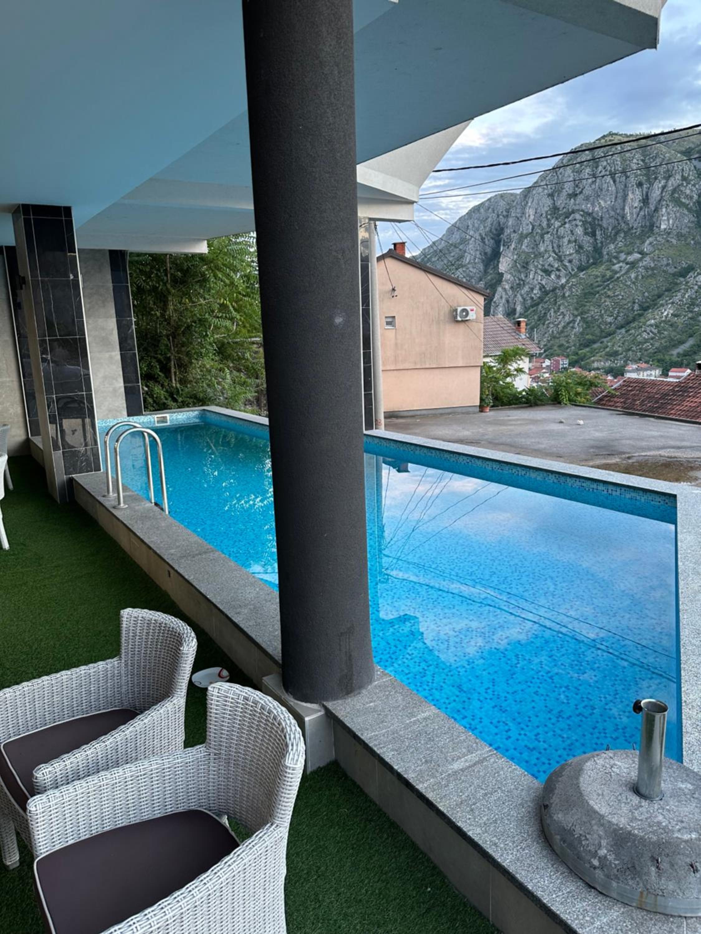 Sky hill residence Mostar