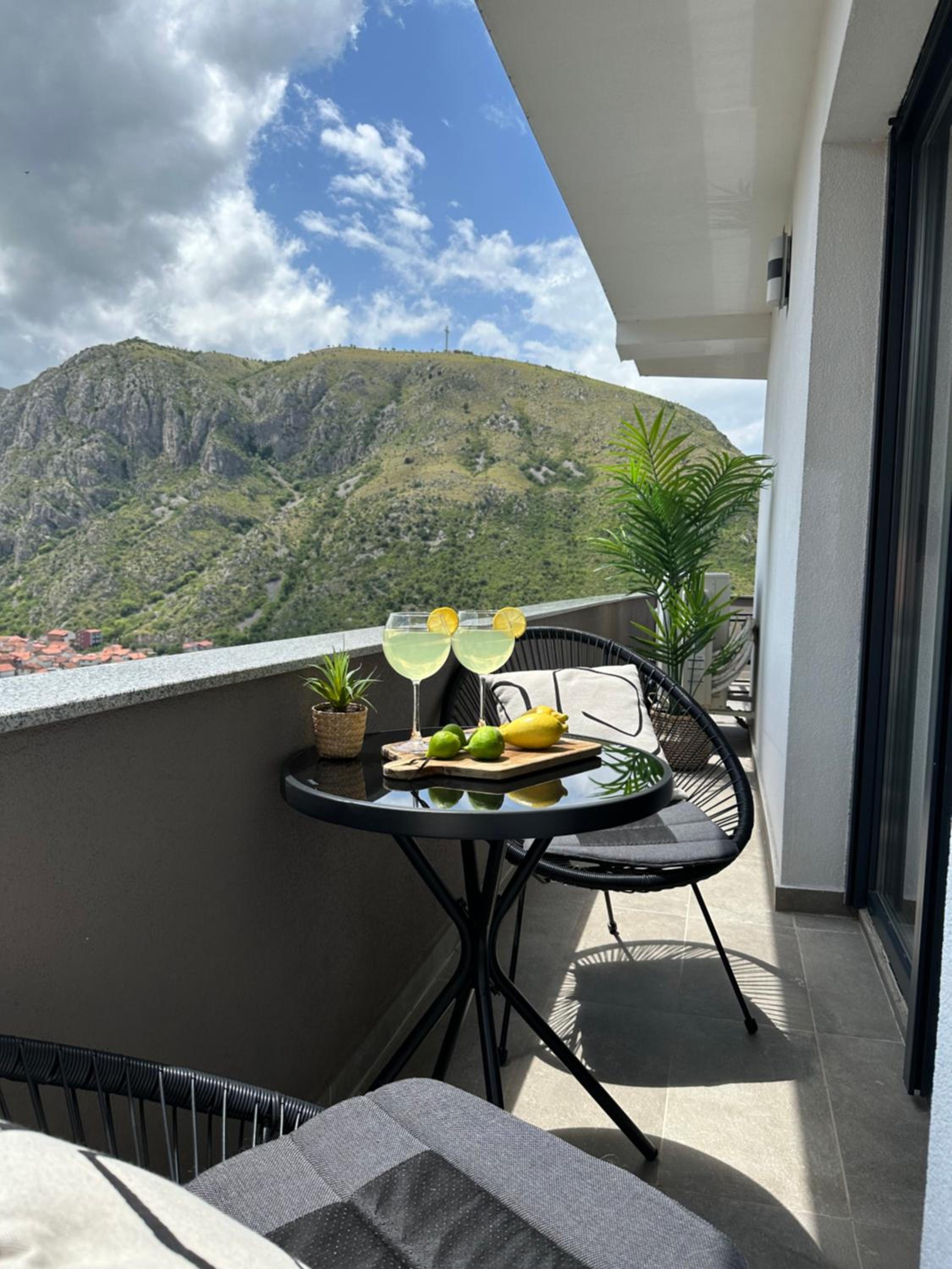 Sky hill residence Mostar
