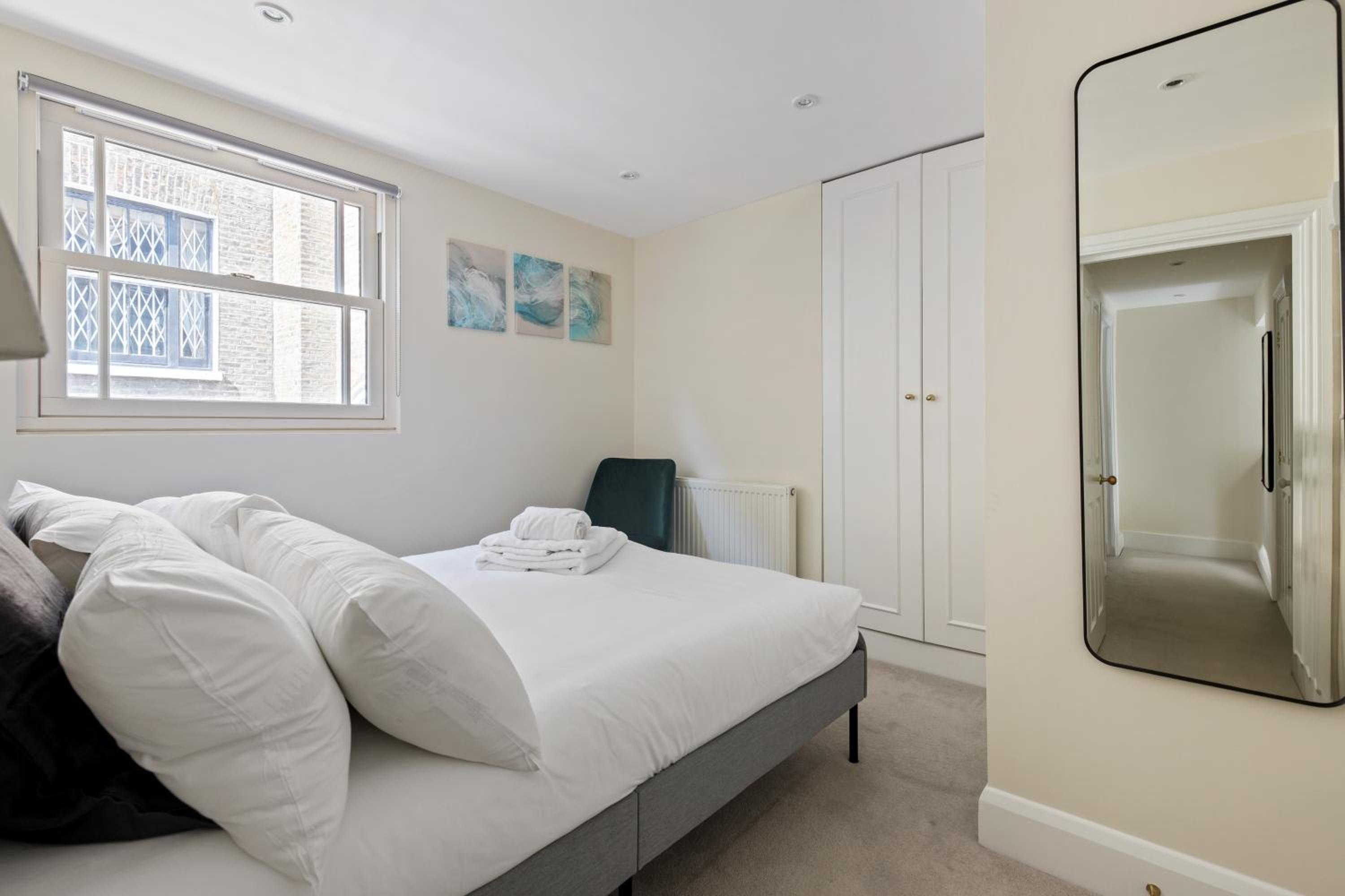 Cozy & Welcoming Studio Apartments in Premium Hyde Park Location