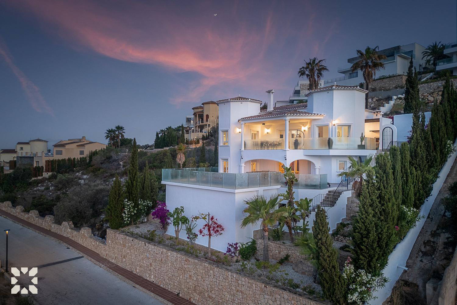 Villa Casiopea by Abahana Villas