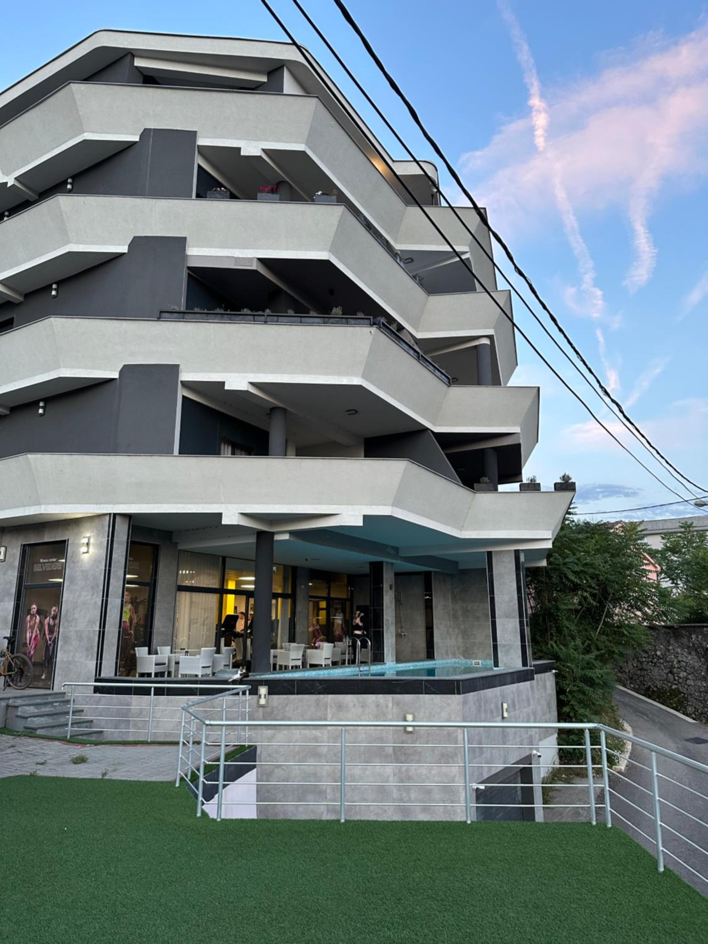 Sky hill residence Mostar