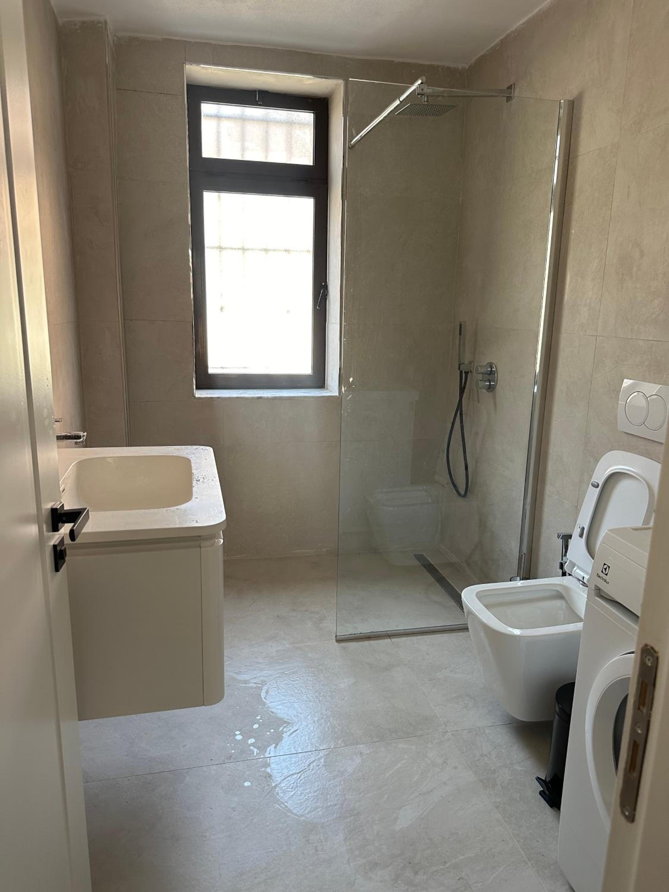 City Center Apartment Cozy 1BR with Patio by PikHost