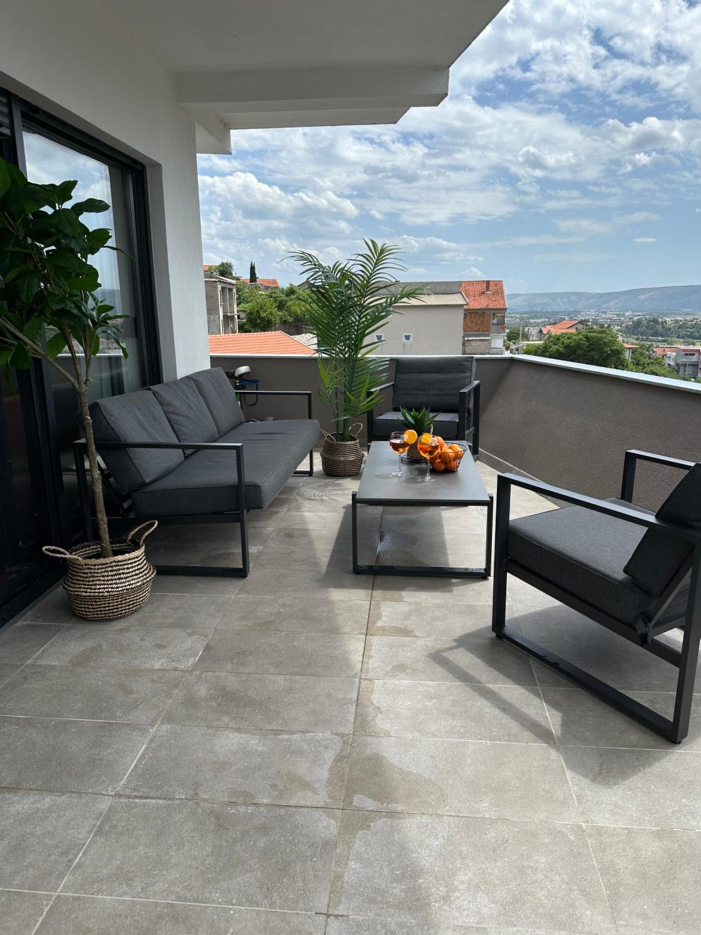 Sky hill residence Mostar