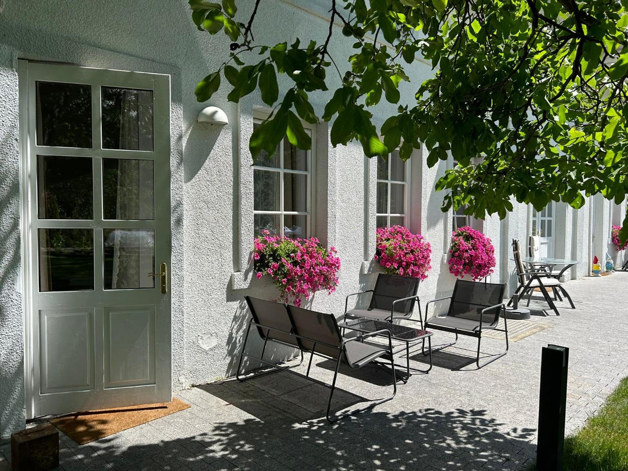 Apartment mit Gartenblick und Terrasse