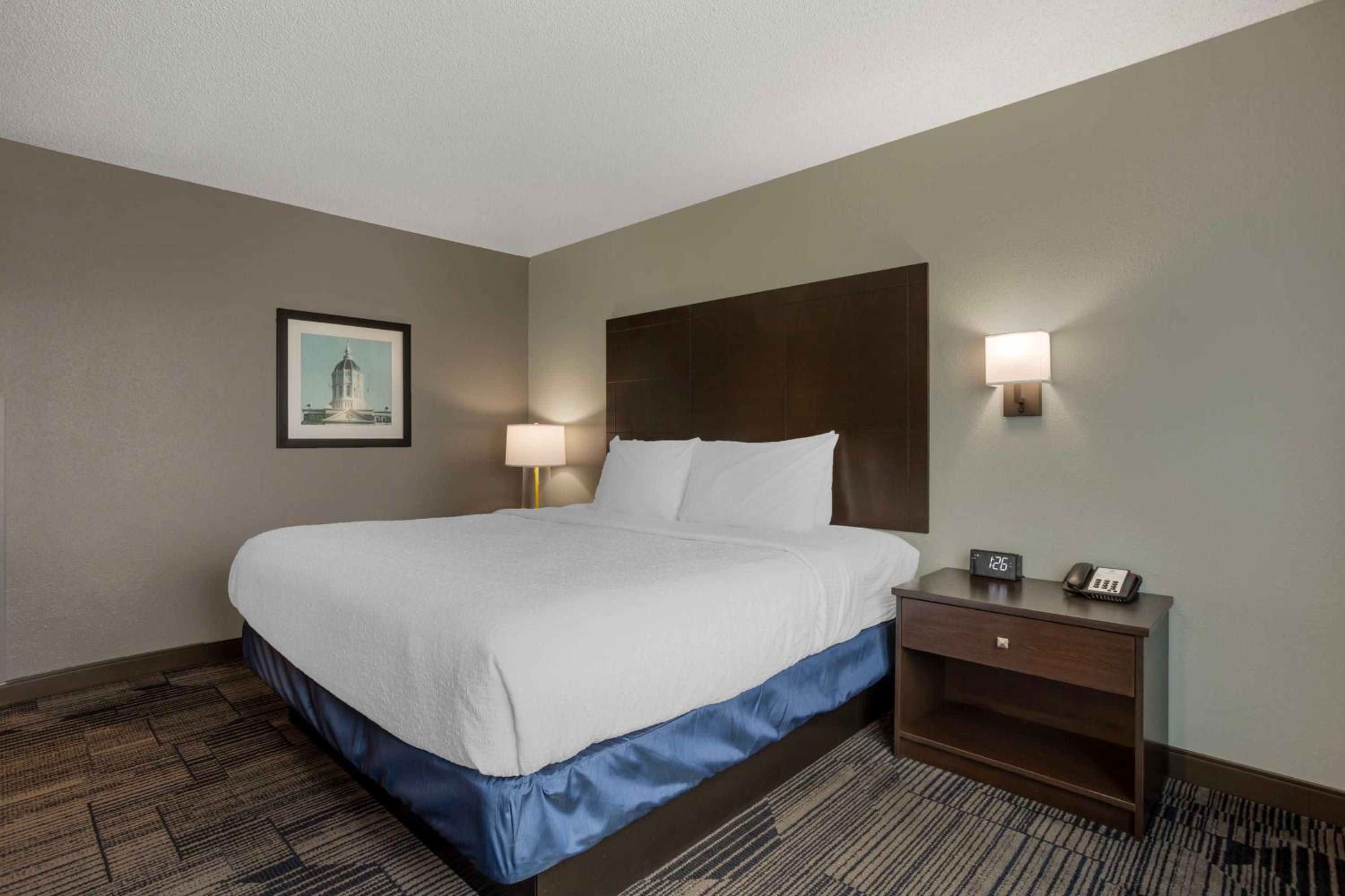 Columbia Vacations - Best Western Plus Columbia Inn - Property Image 25