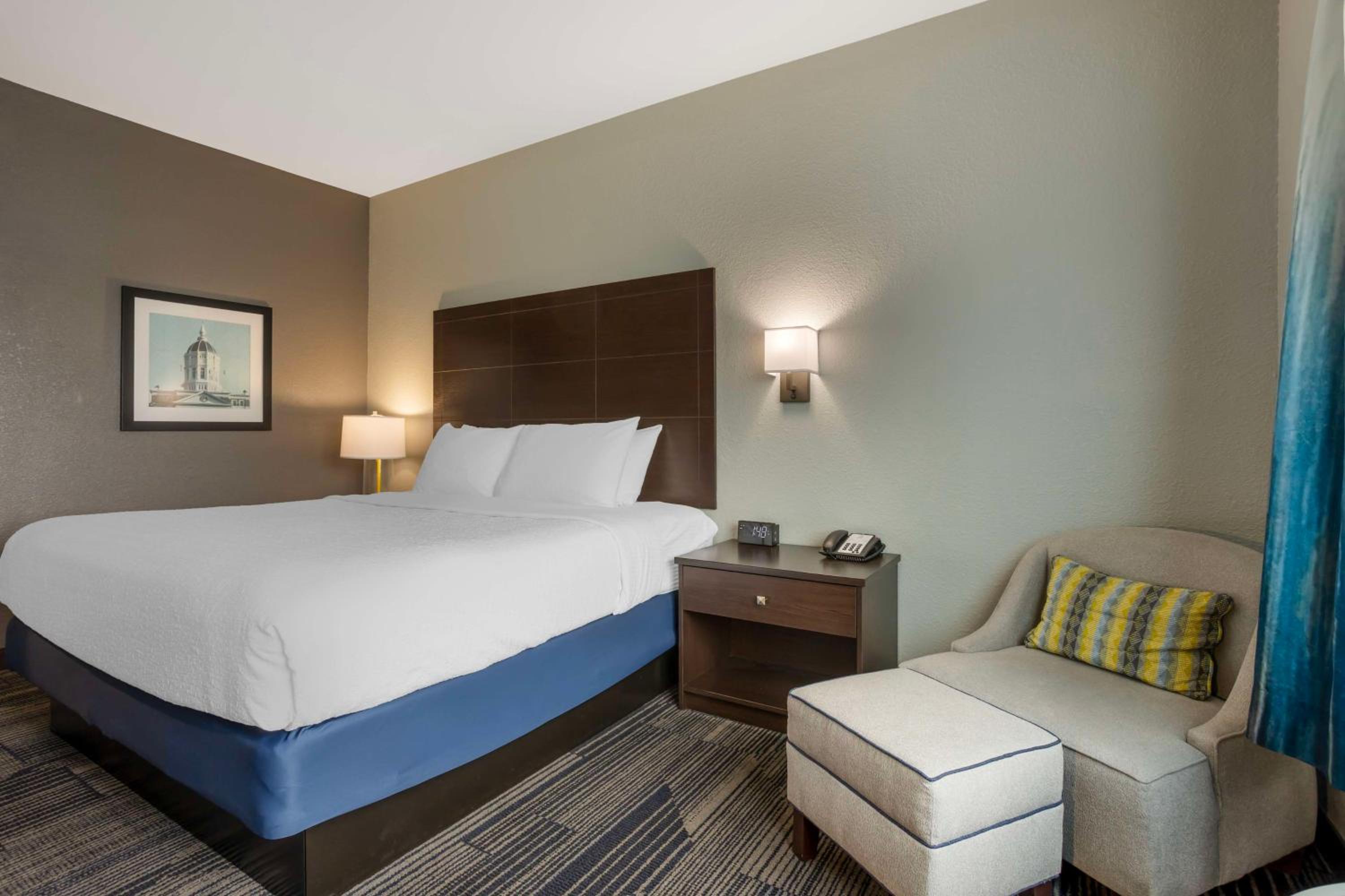 Columbia Vacations - Best Western Plus Columbia Inn - Property Image 28