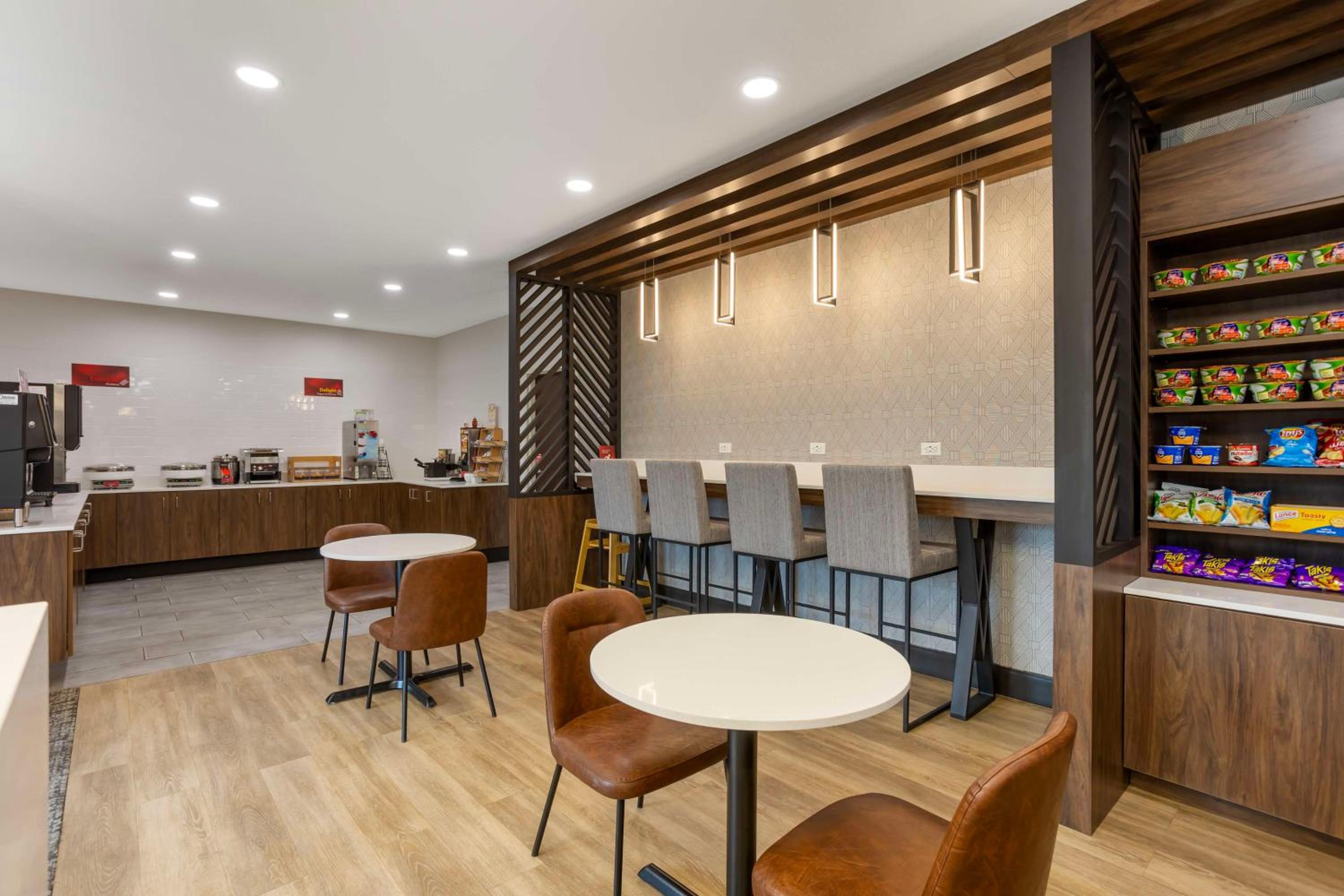 Columbia Vacations - Best Western Plus Columbia Inn - Property Image 38