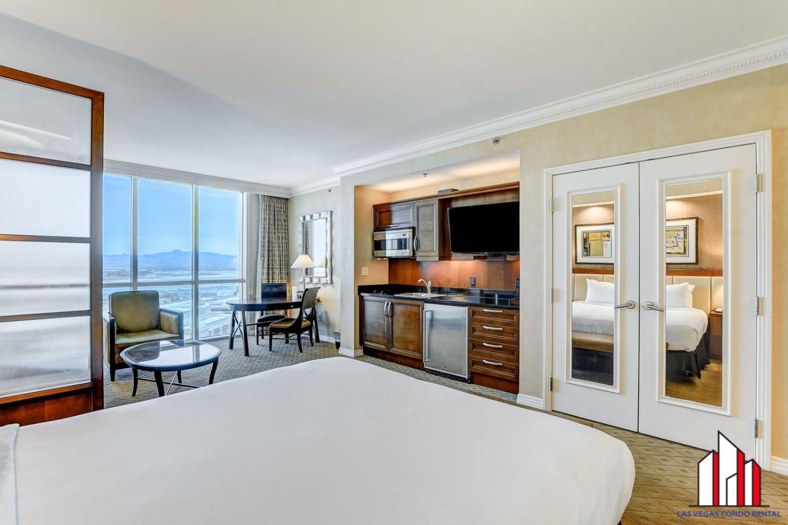 MGM Signature-20-604 Jacuzzi Studio view 3