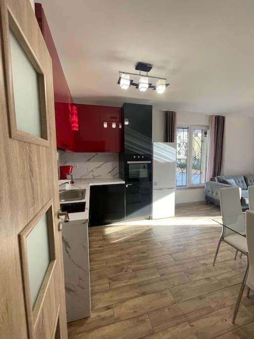 Cozy Apartment in Varna with Parking