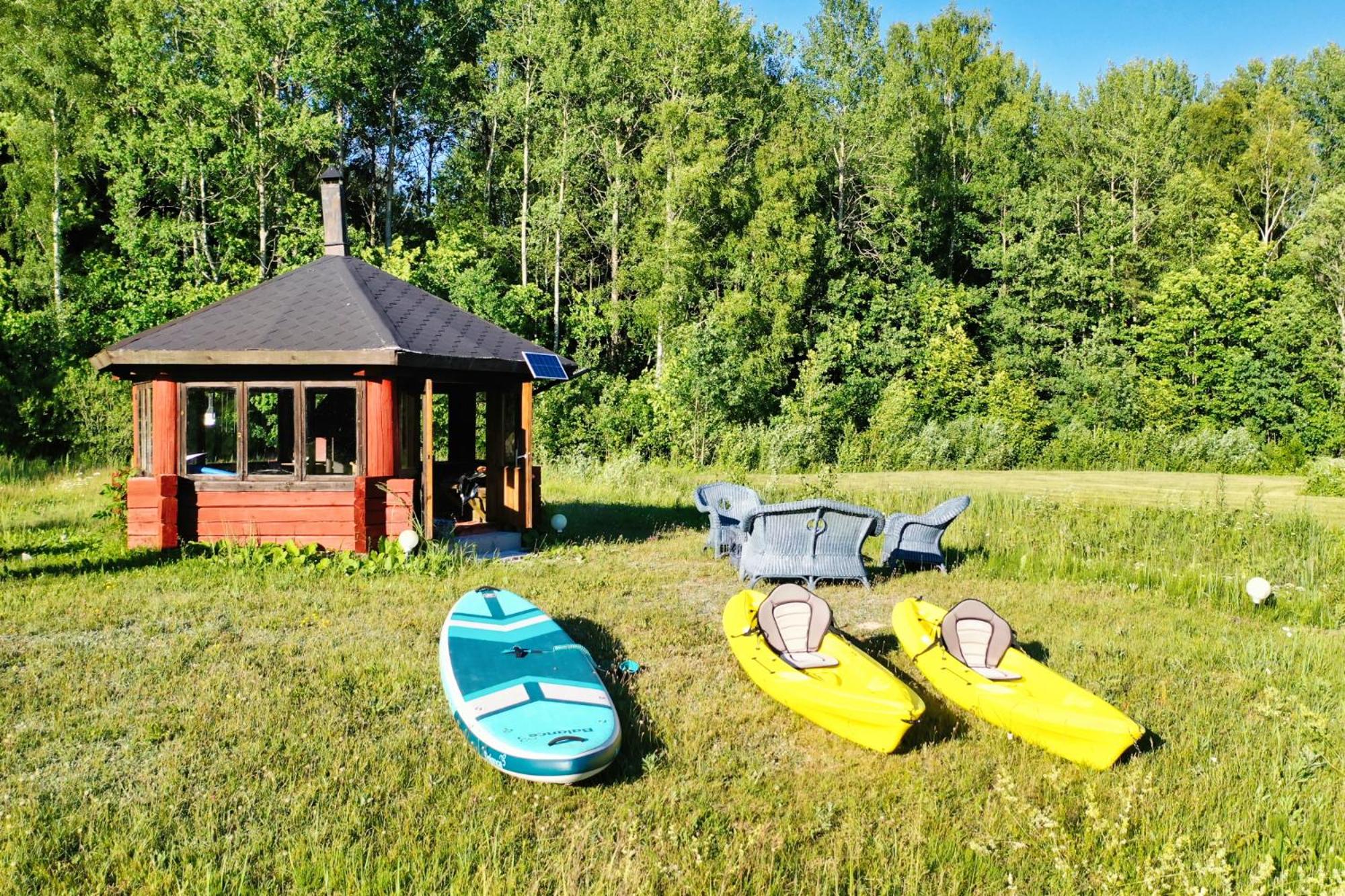 Holidayhouse with sauna and pond Leesoja puhkemaja