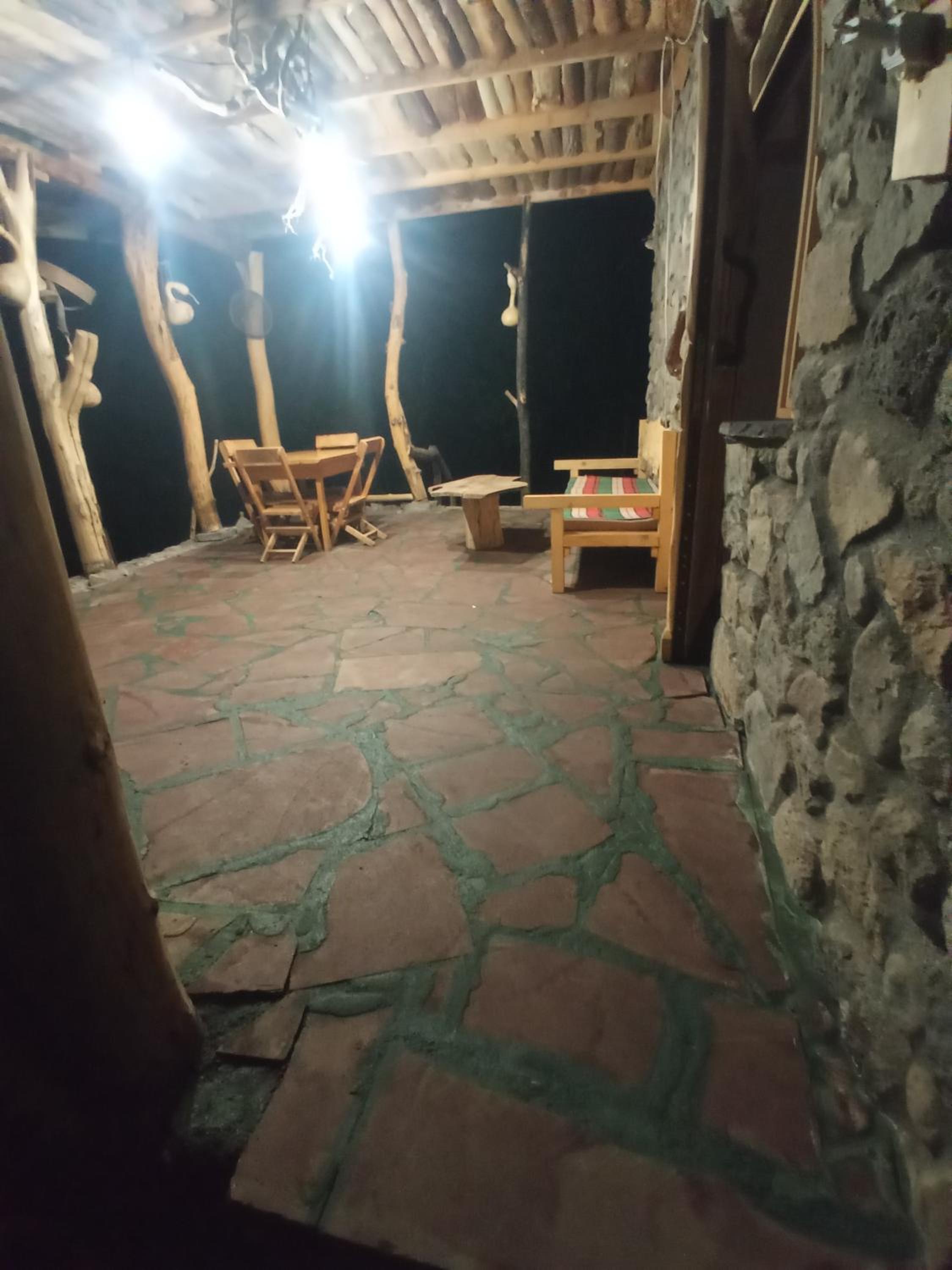 Hors's Home