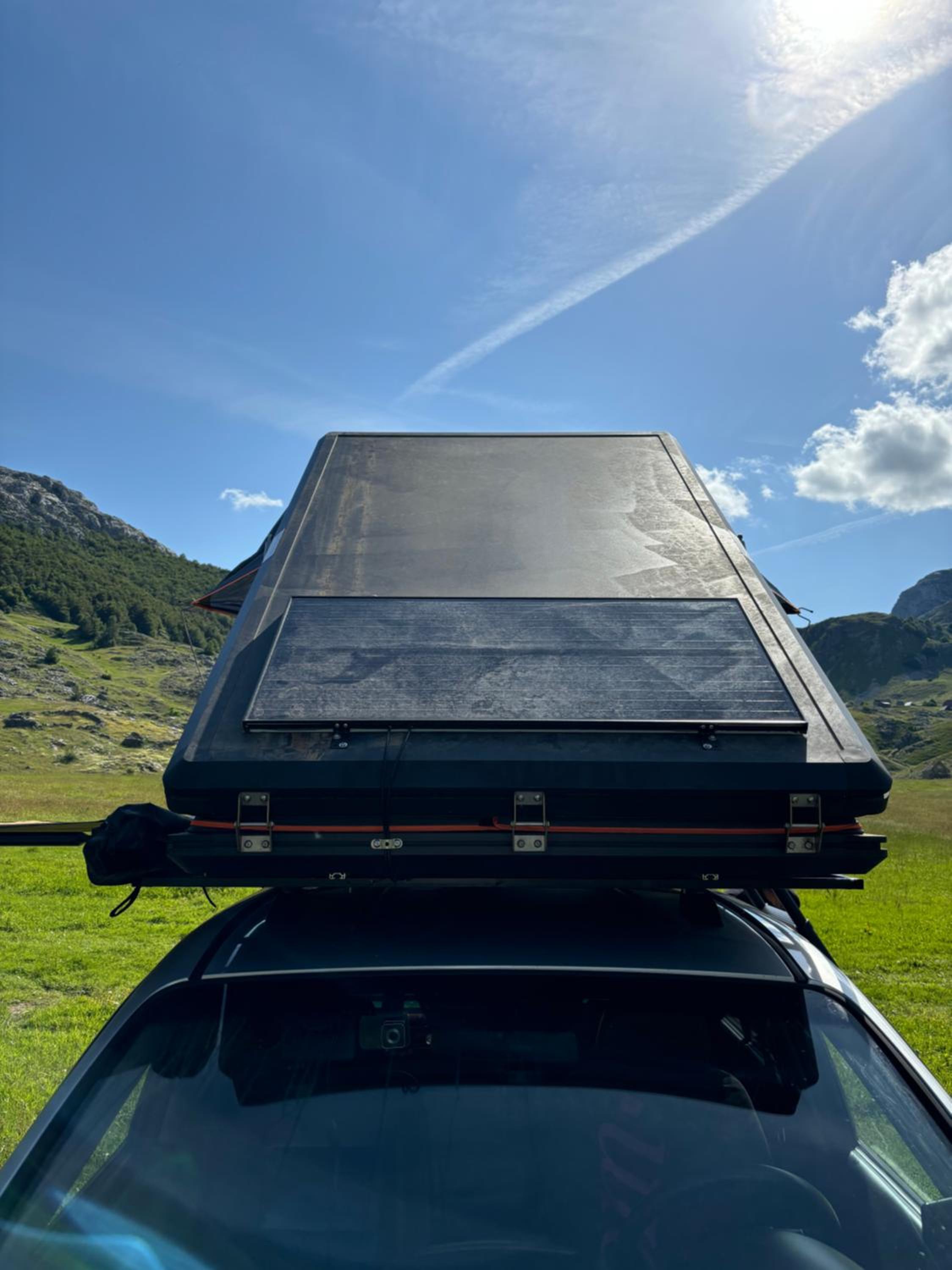 NOMAD MONTENEGRO Camper van 4x4 view 3