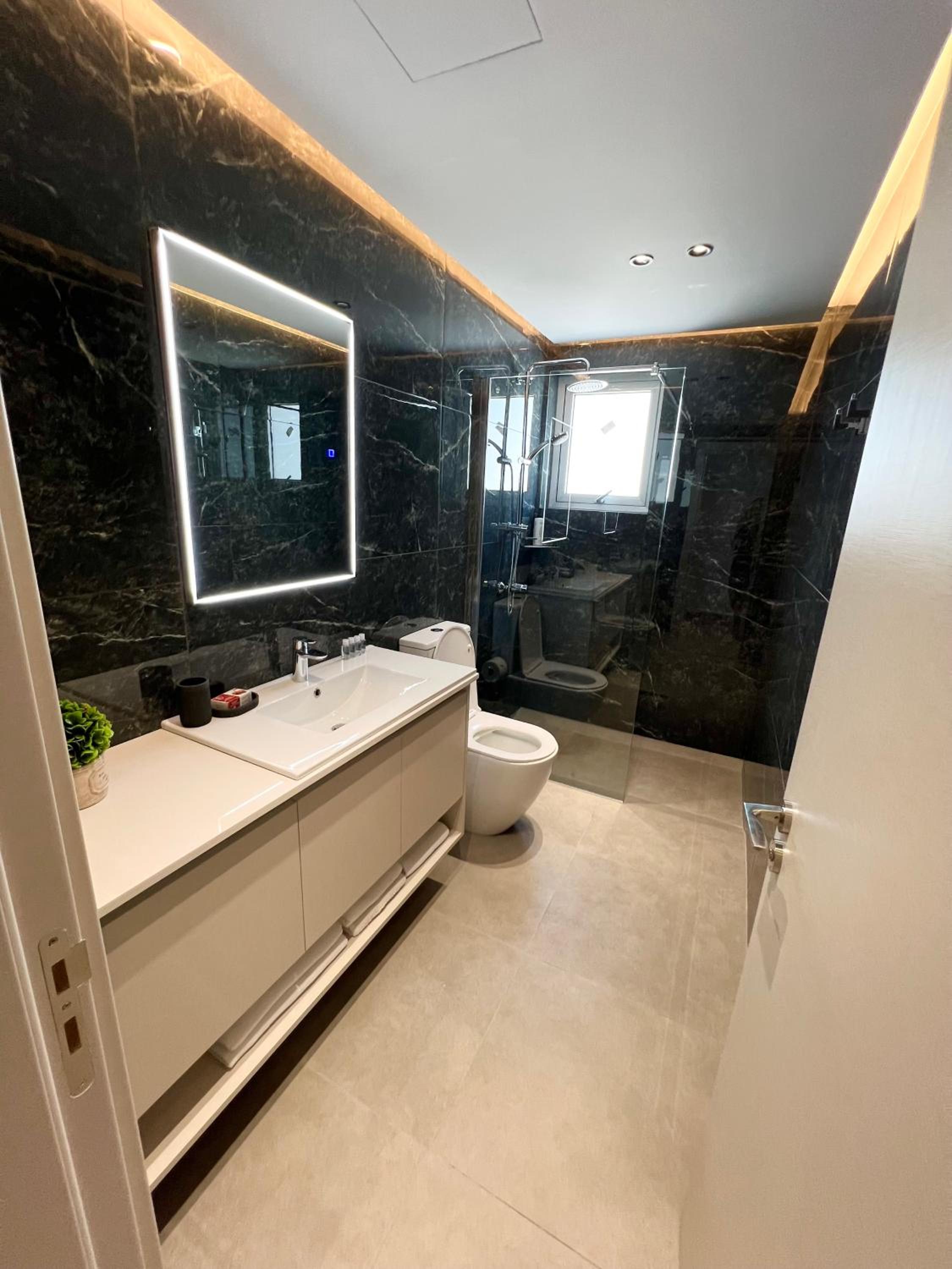 Living Boutique Apartments Adults Only