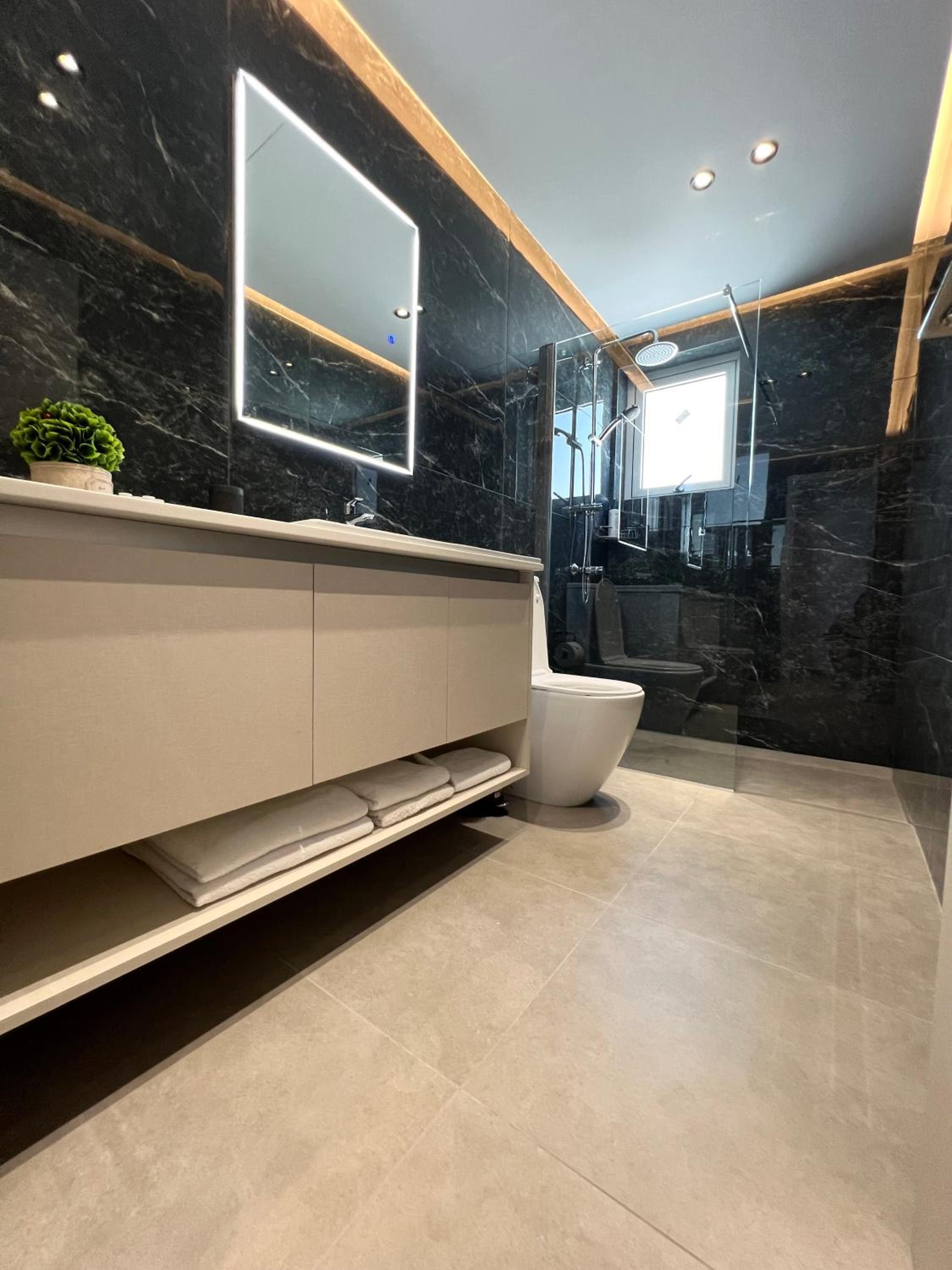 Living Boutique Apartments Adults Only