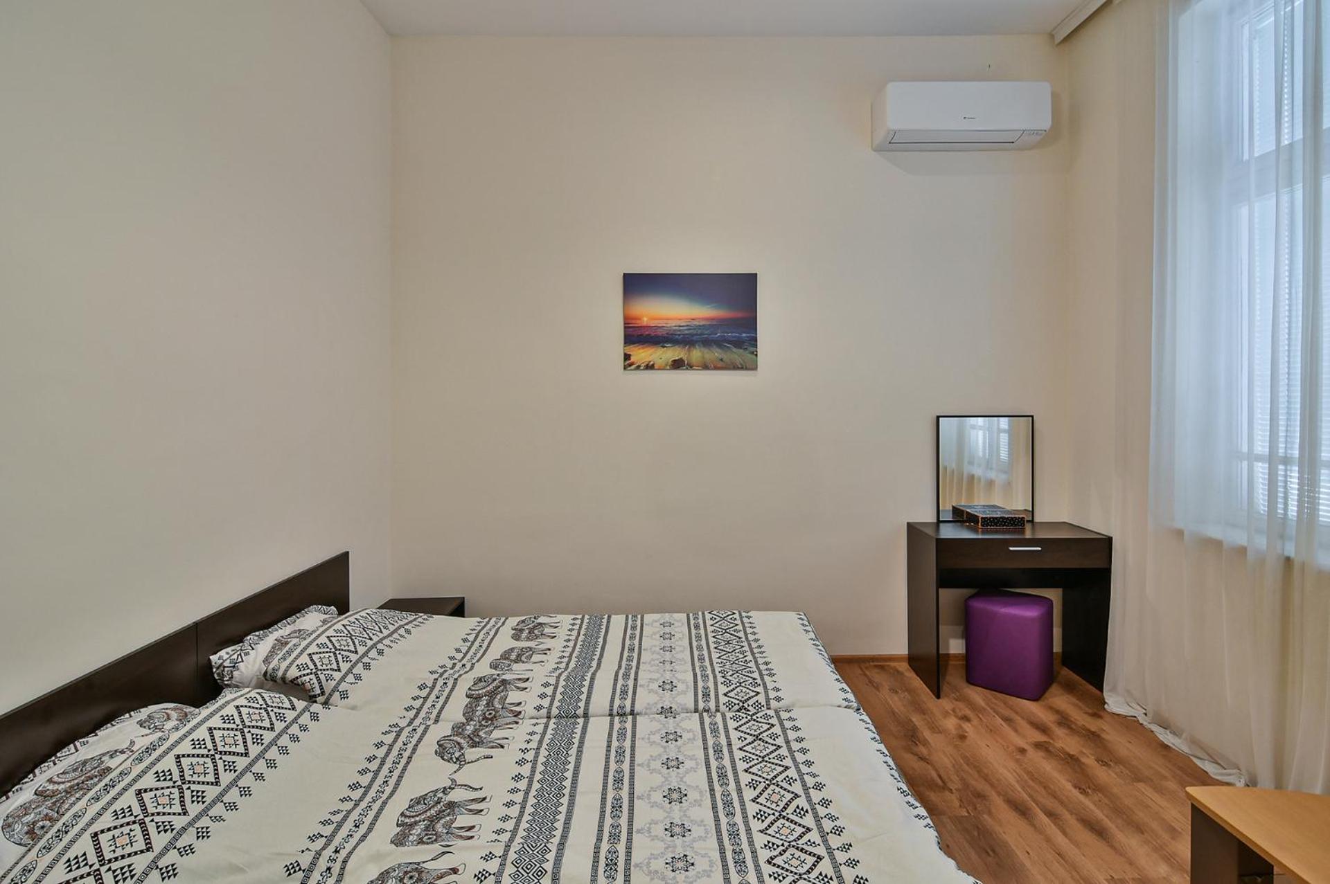 Apo Apartment - Top Center by Flat Manаger