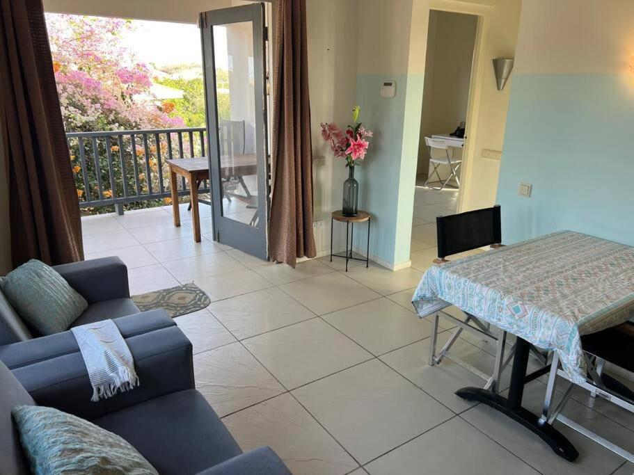 Mooi Appartement Zwembad en Tuin