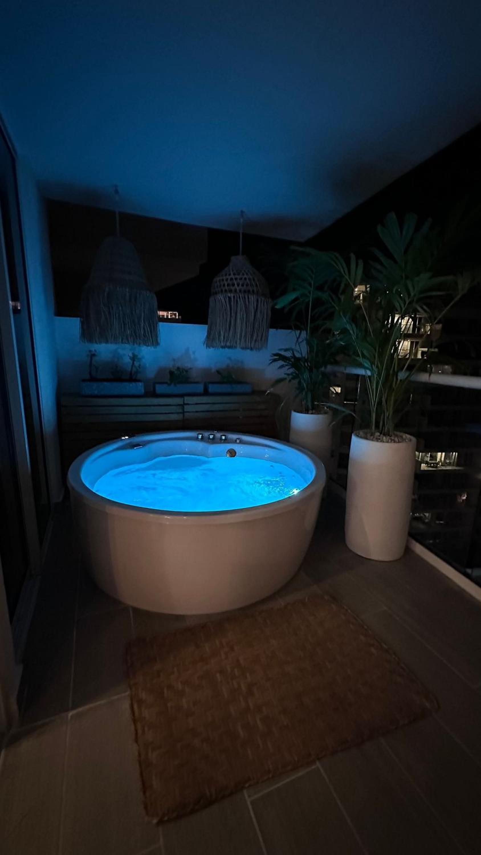 DQ1301 | 2H Jacuzzi privado + piscina infinita