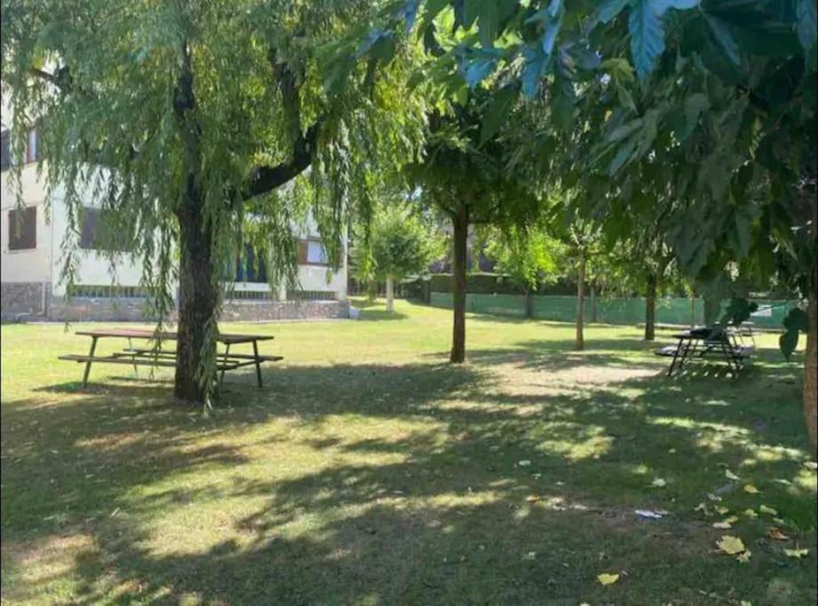 Apart acogedor en Biescas para familias,vistas a la montaña