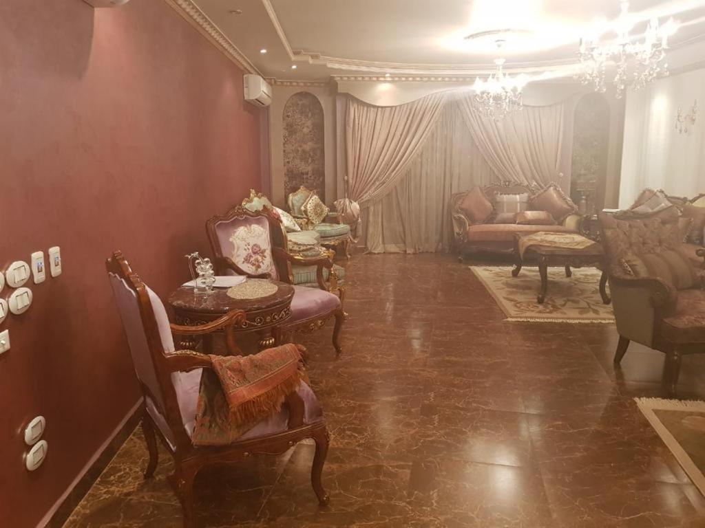 Apartment on the Nile View