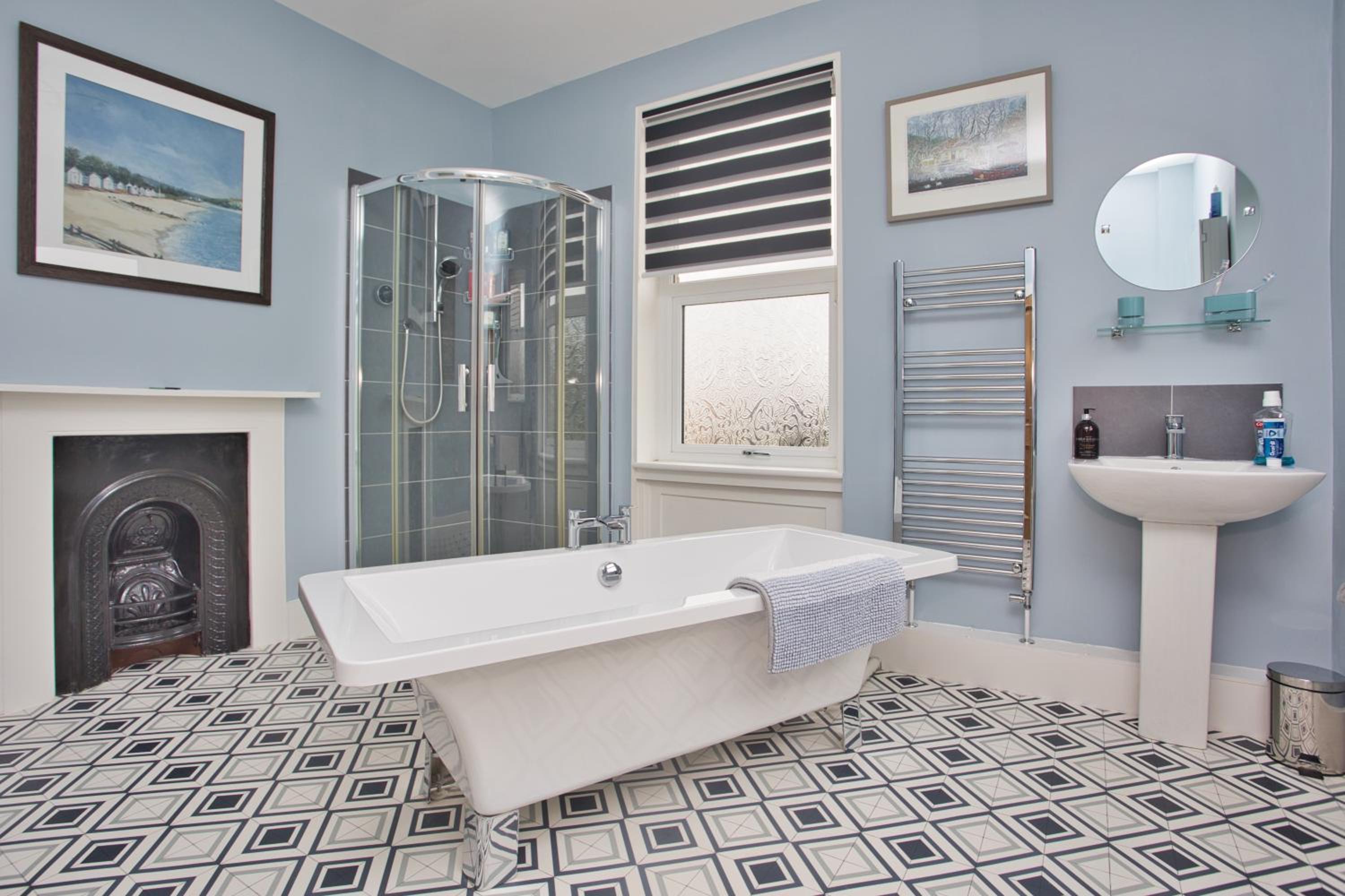Spacious Seaside eScape in the Heart of DEAL, 4 mins From the Beach view 3