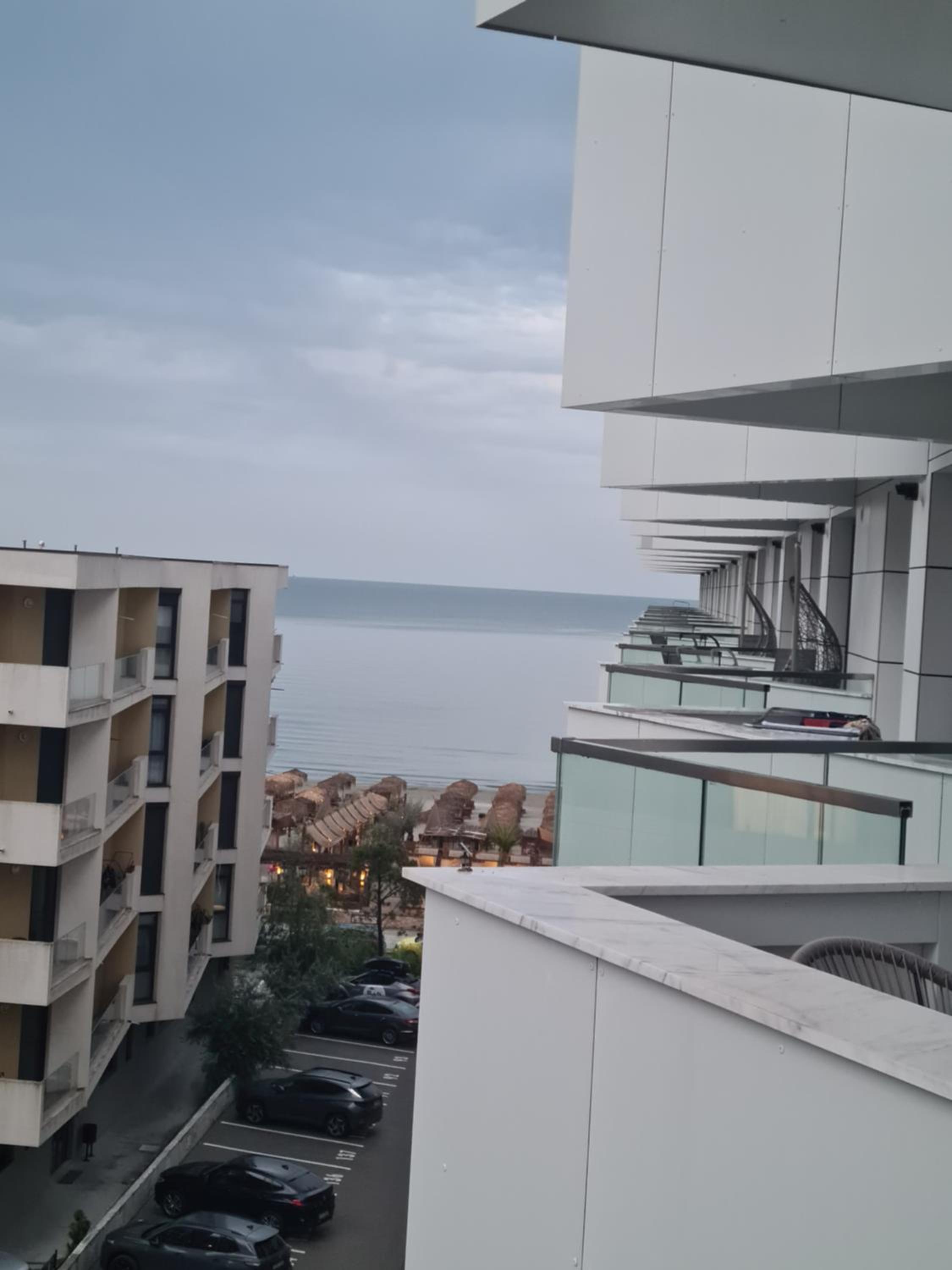 Apartament 2 camere prima linie Allezi Infinity Gold