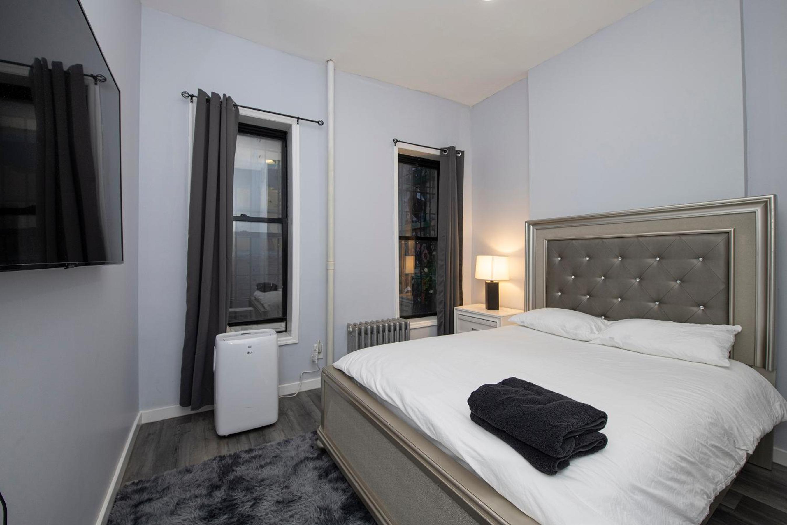 Spectacular Times Square 5 Bedroom Duplex Oasis