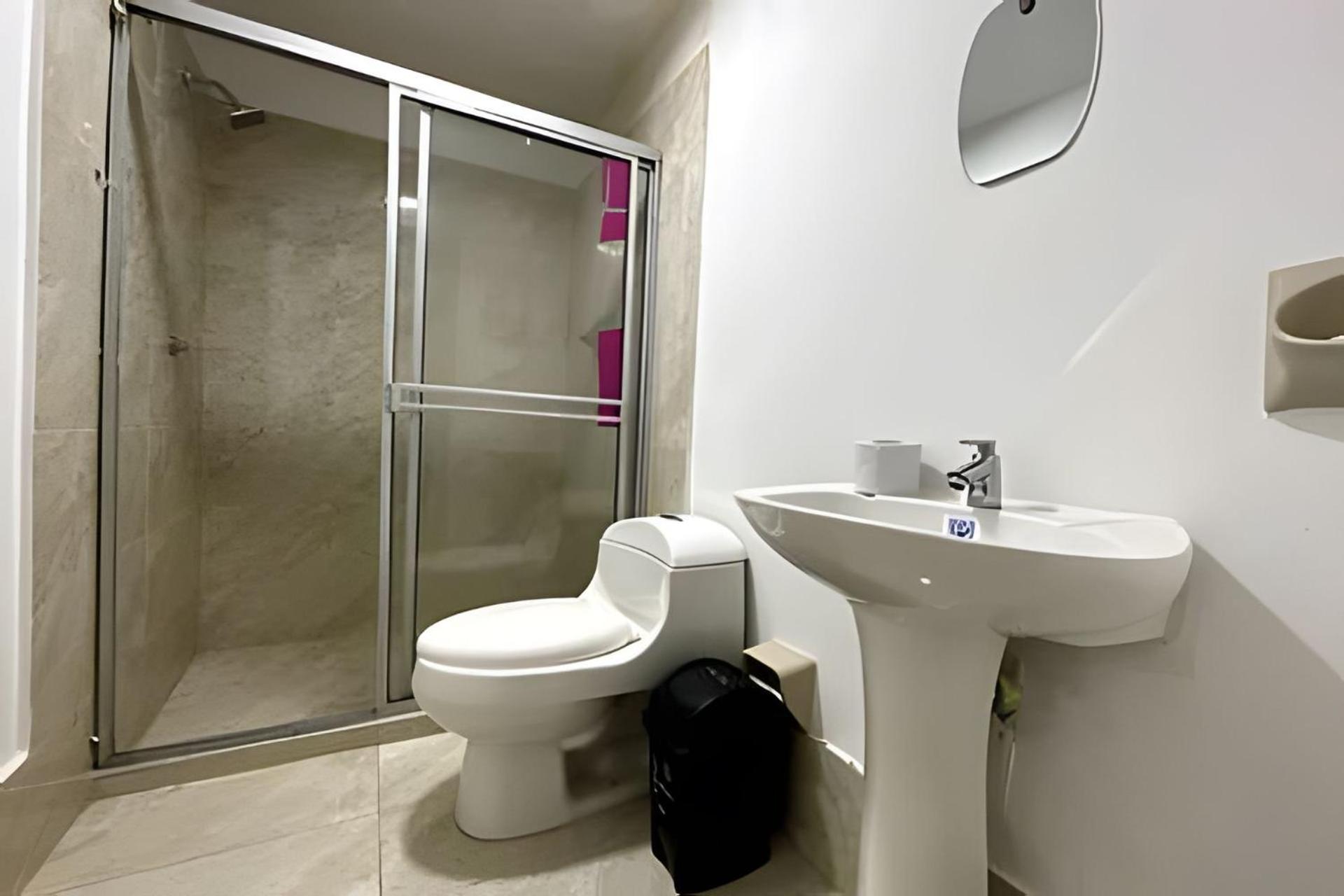 GL Hostal Baq