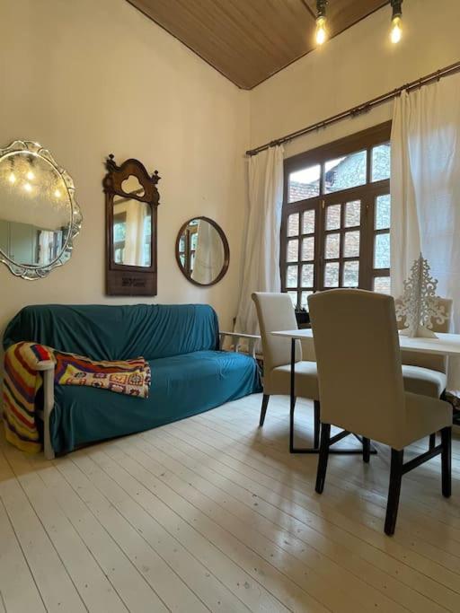 Charming apartment in Old Town view 3
