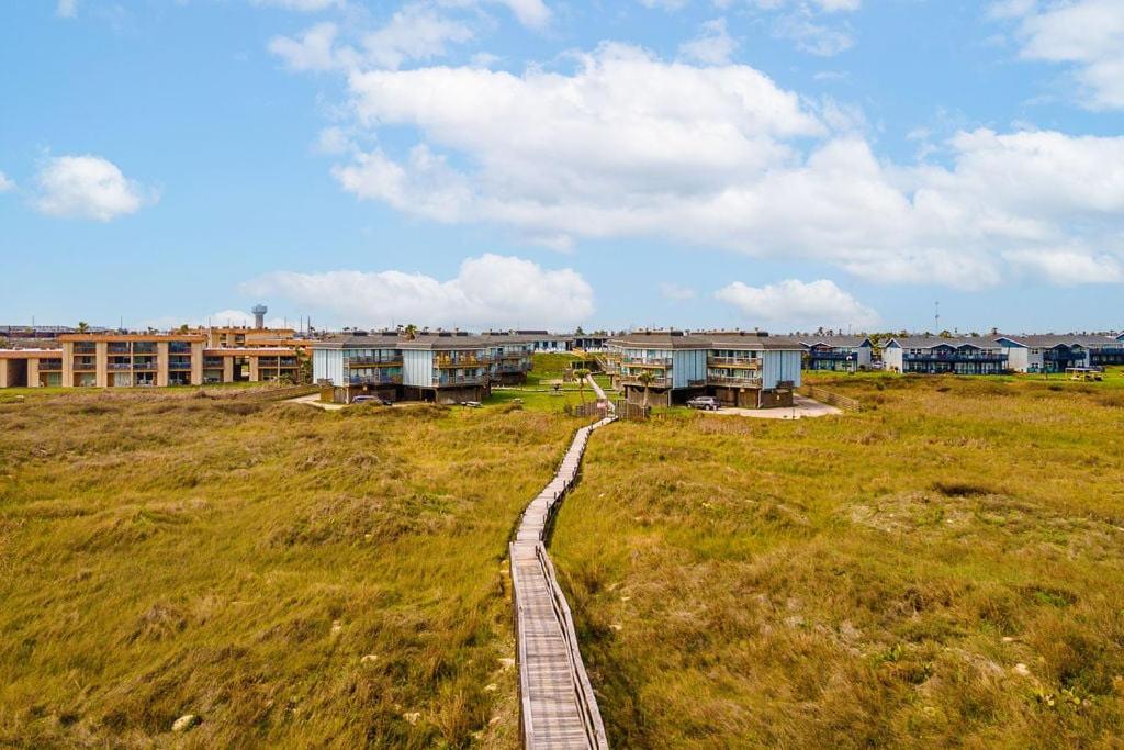 Casa Sea-Esta! Amazing Ocean Views! Heated POOL & Game Room!