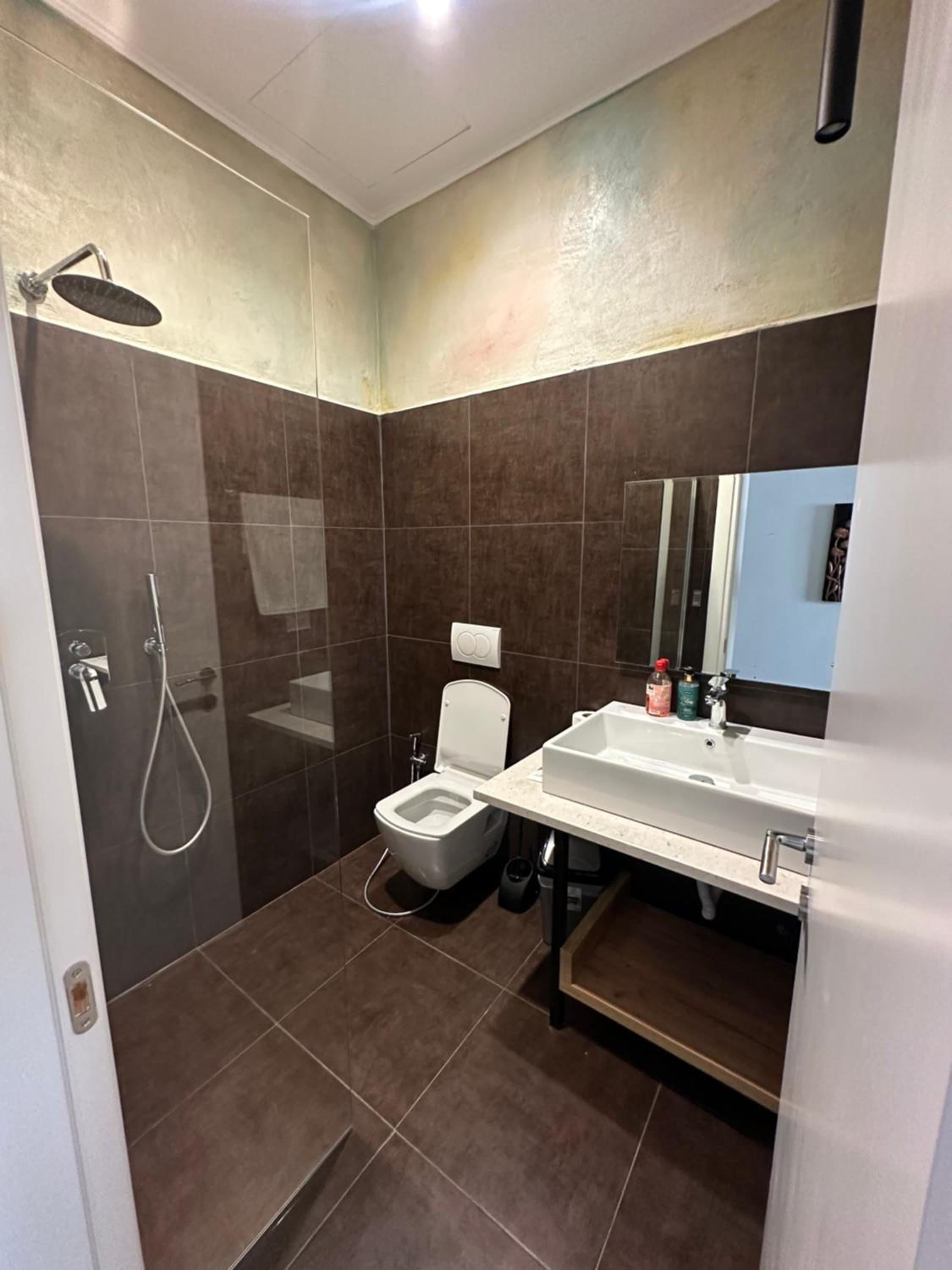 Central Comfort Suites