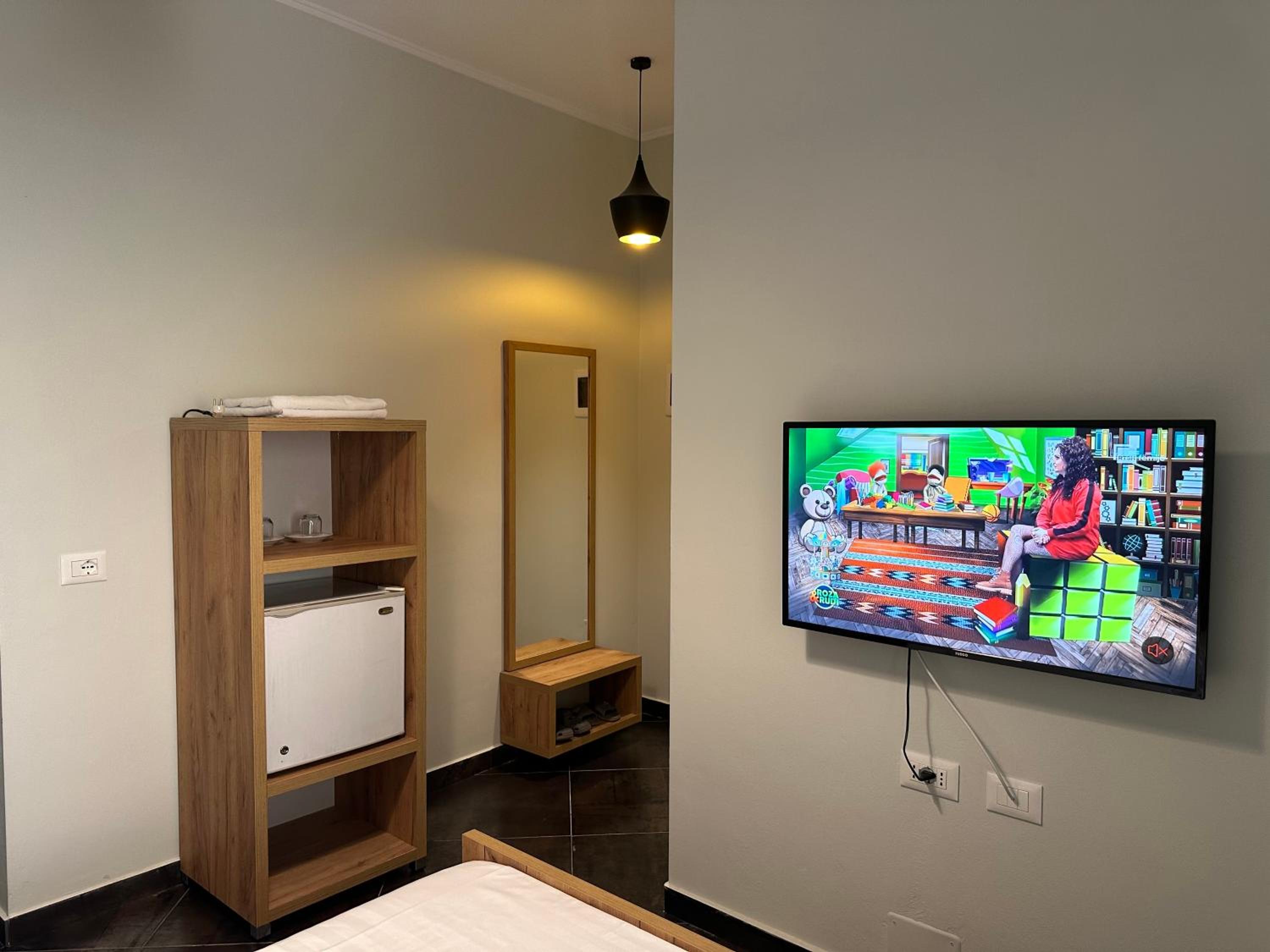 Central Comfort Suites