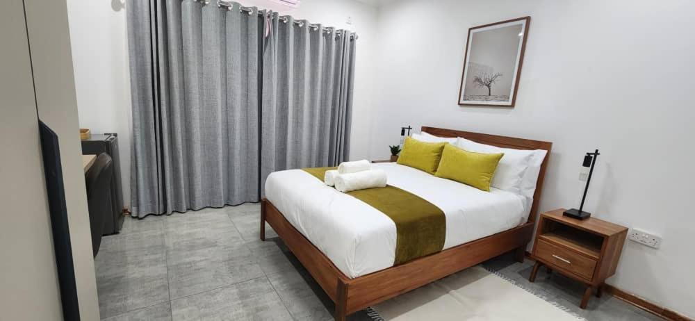 Lucomas Guest House