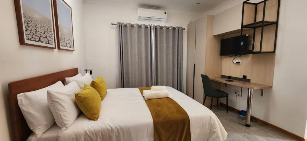 Lucomas Guest House