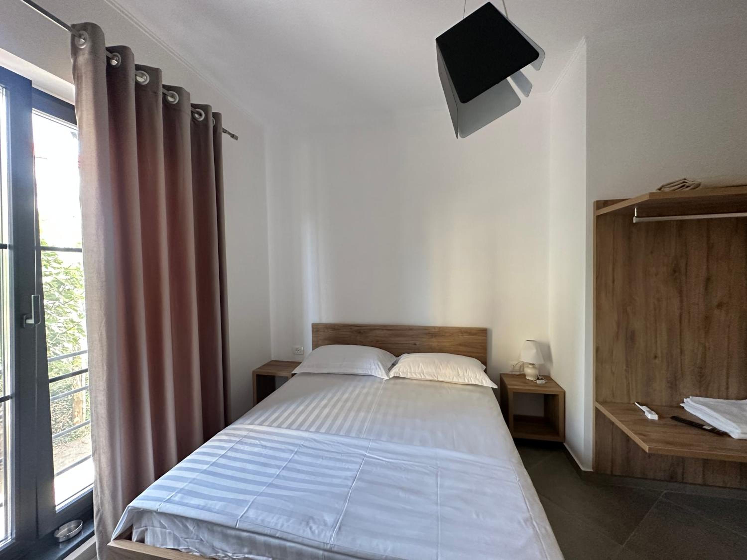 Central Comfort Suites
