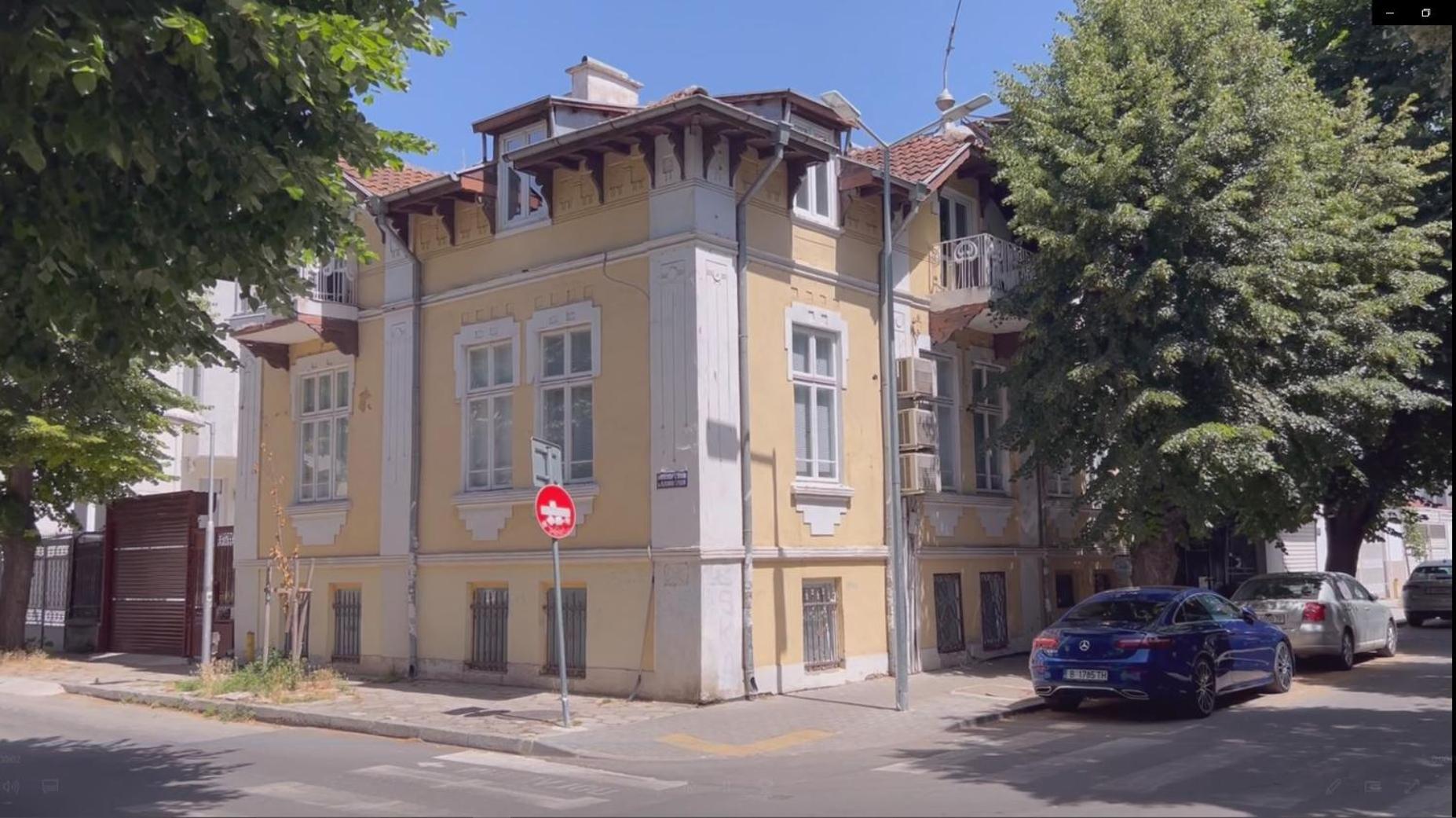 Apo Apartment - Top Center by Flat Manаger