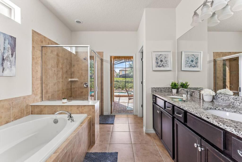 7BR Family Friendly Resort Pool Home Near Disney view 3