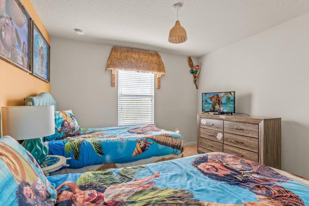 7BR Family Friendly Resort Pool Home Near Disney view 5