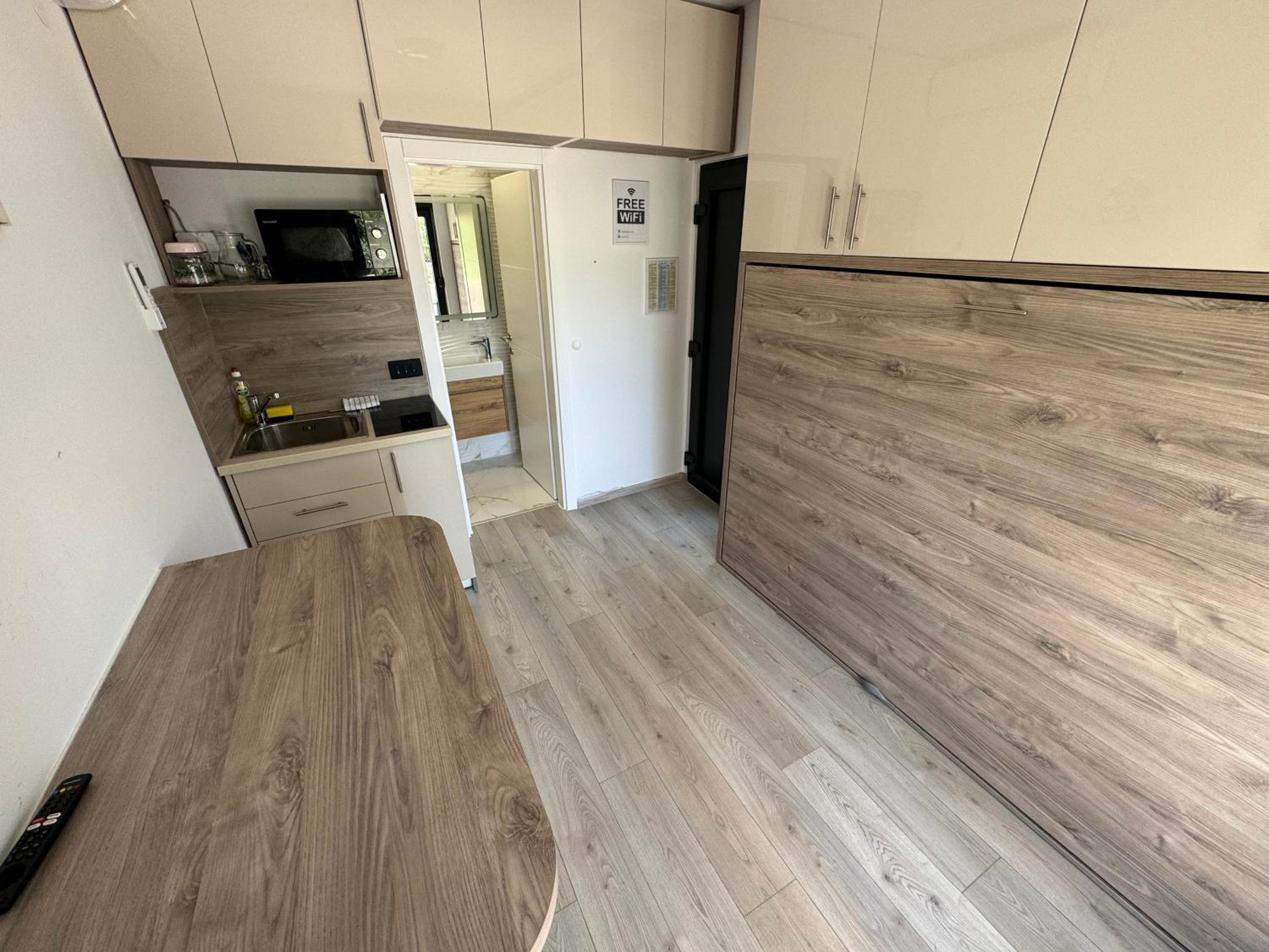 Apartmani Curic beachfront by Pag tours