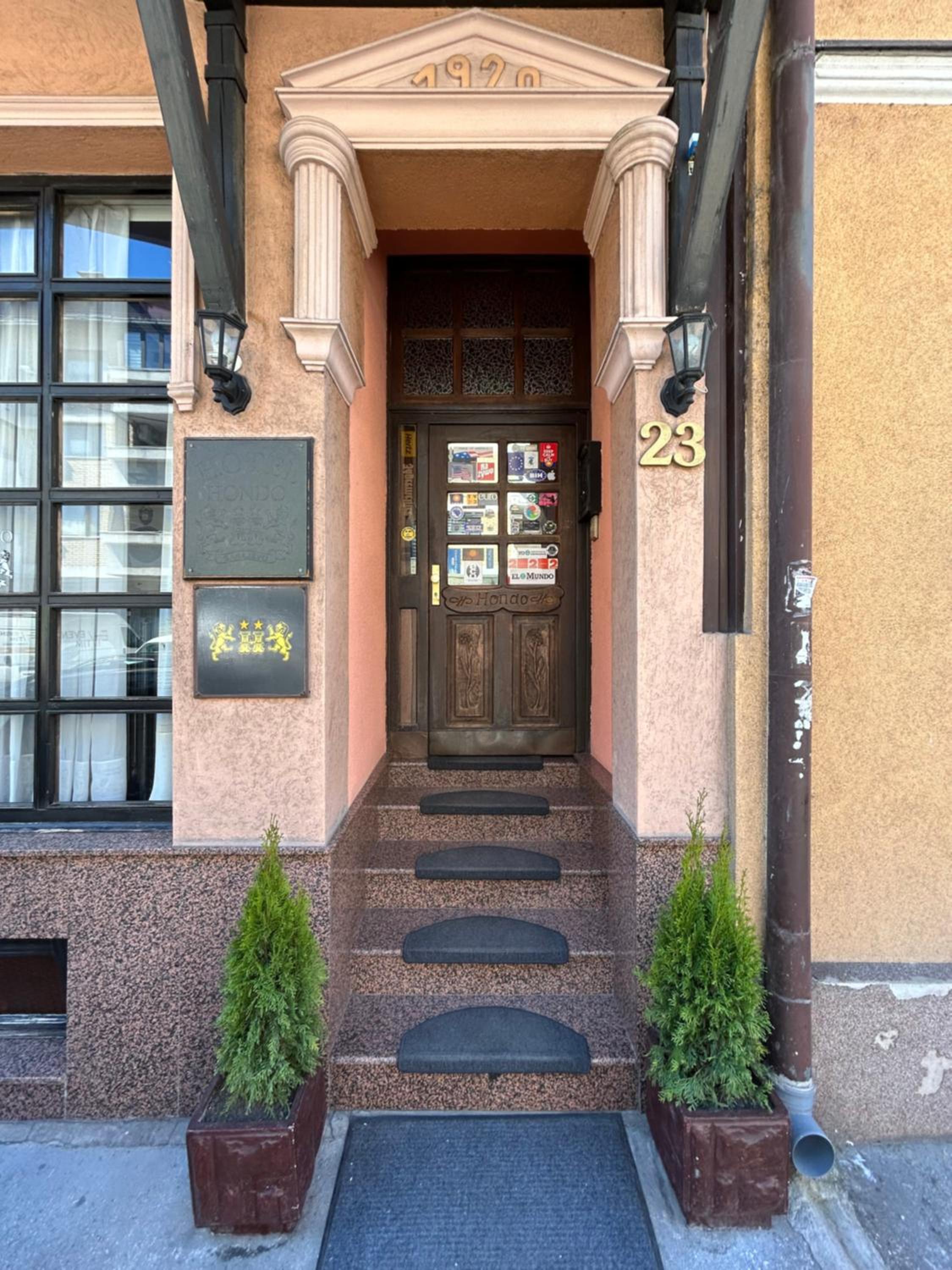 Hondo Rooms & Apartments