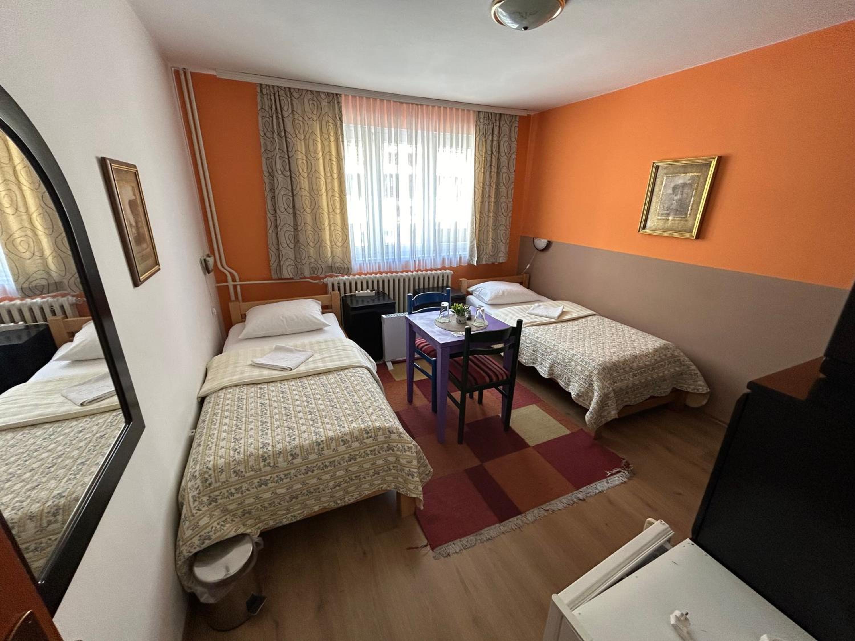Hondo Rooms & Apartments