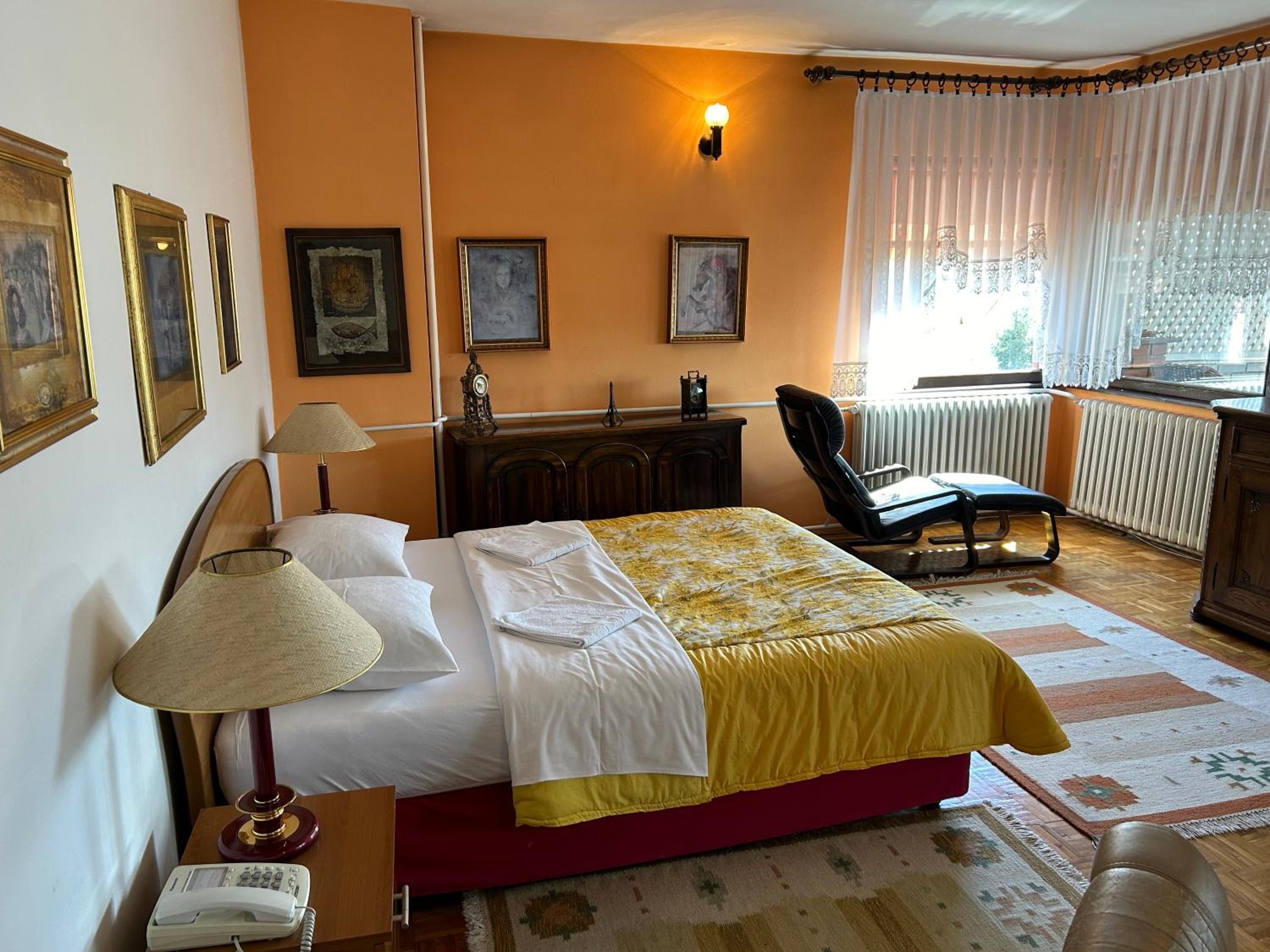 Hondo Rooms & Apartments
